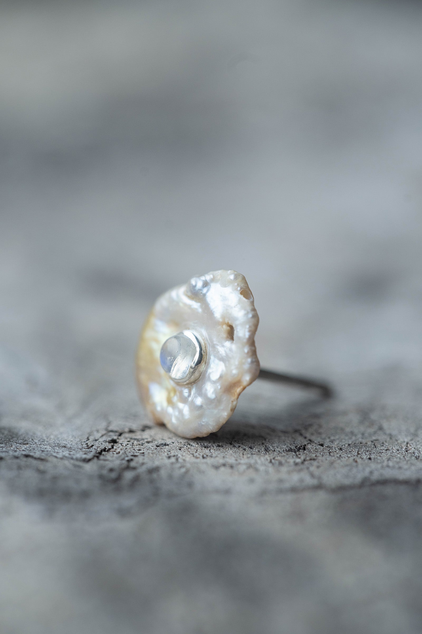 silver earrings pair moonstone + pearl