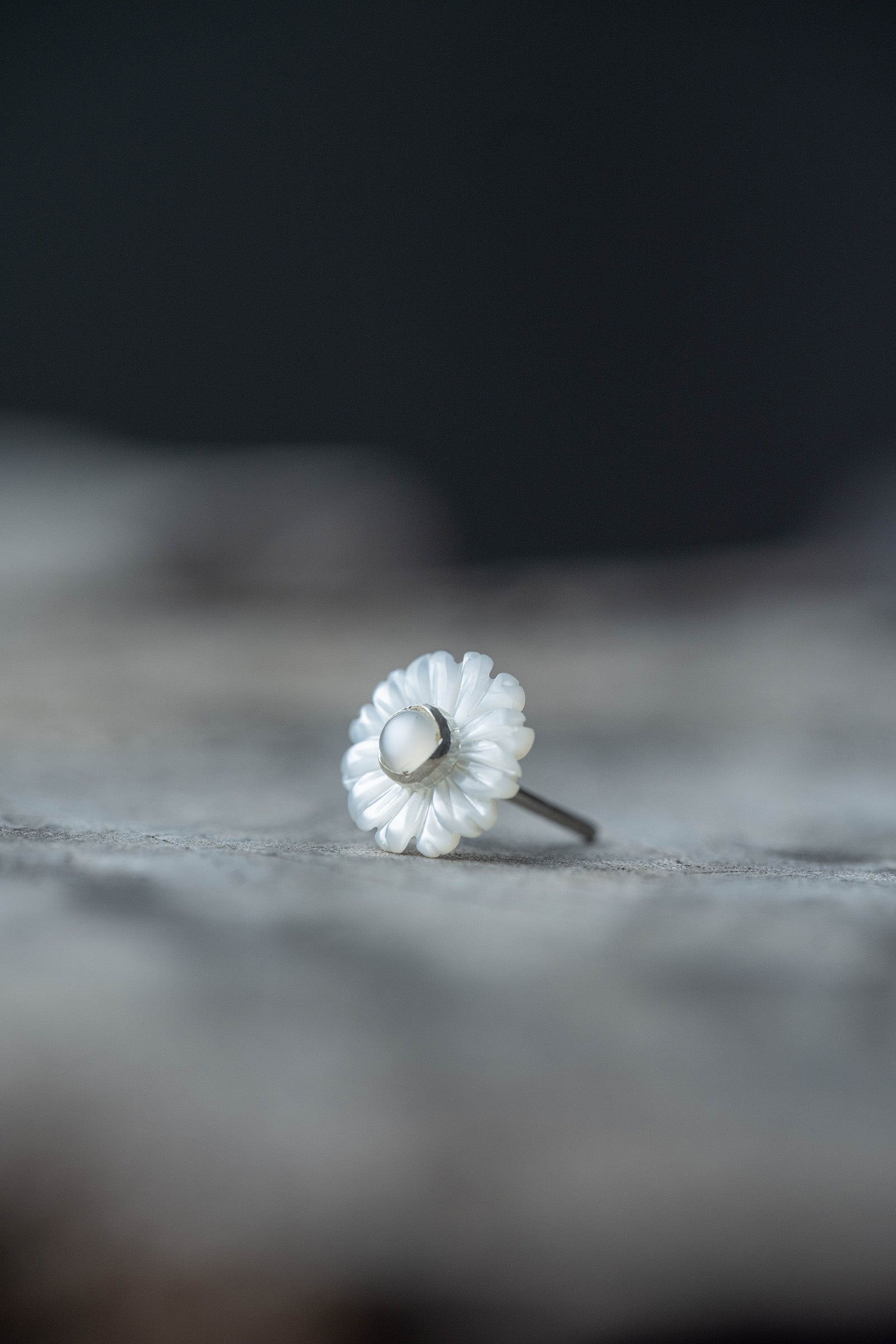 silver earrings pair moonstone +  daisy flower pearl  small