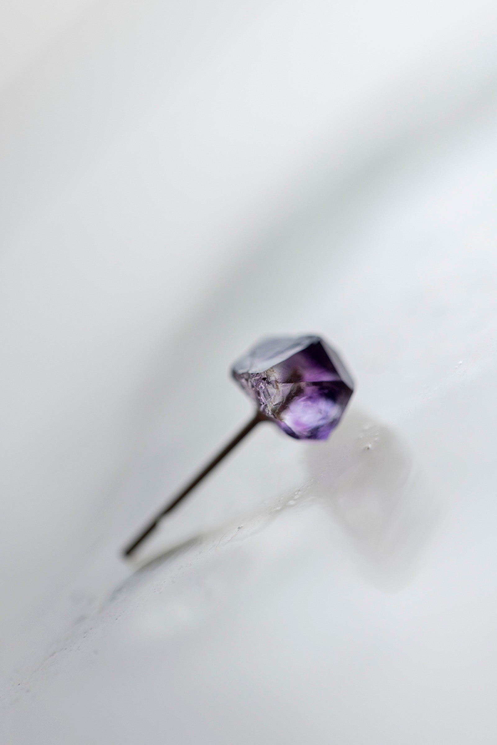 18K  amethyst rough stone earrings (single)