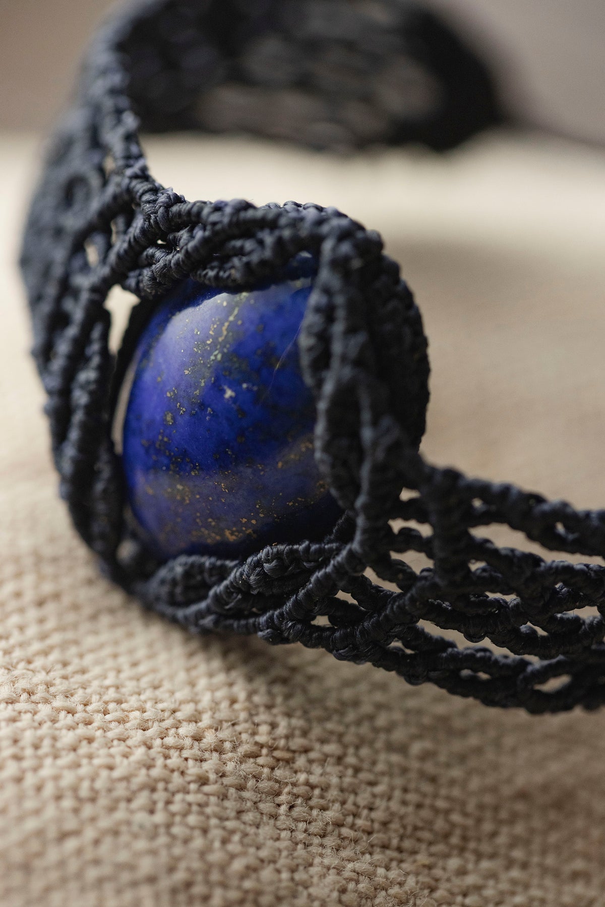 macrame bracelet  ( Lapis Lazuli )