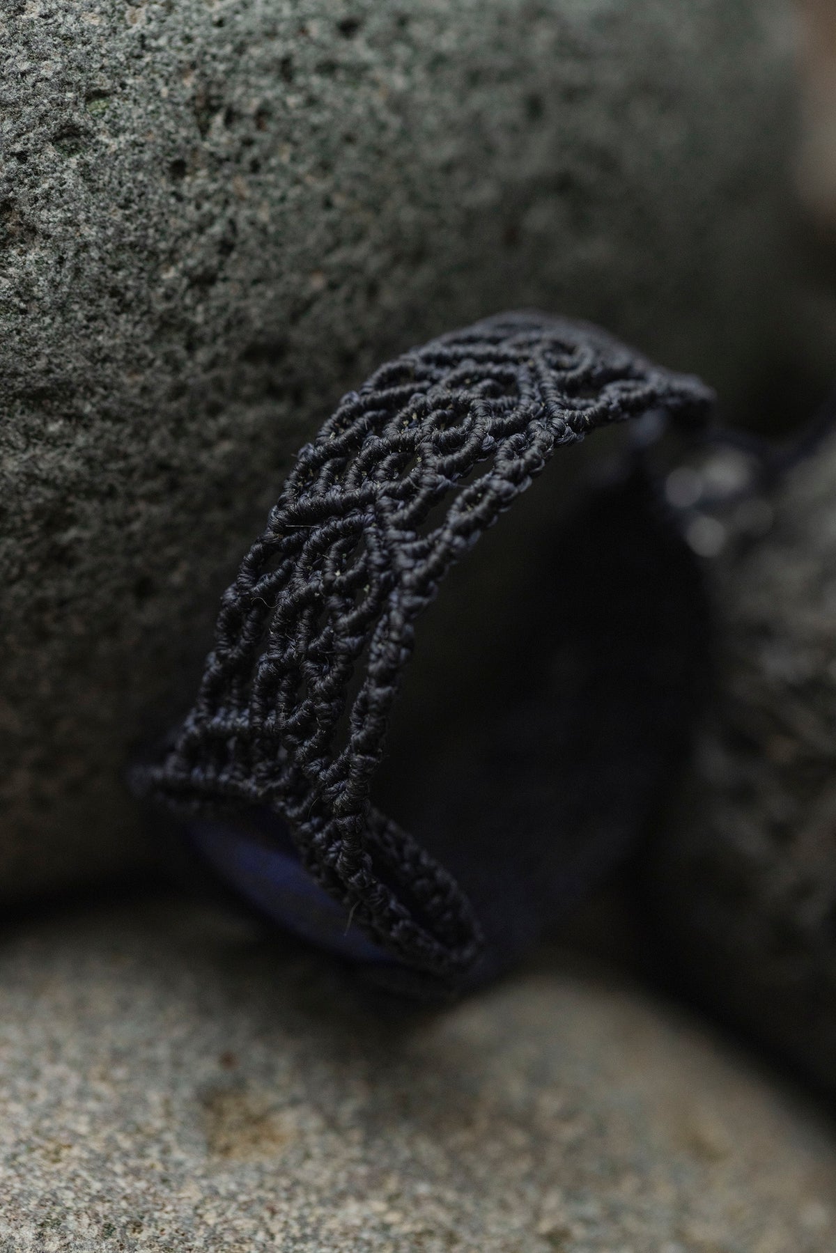 macrame bracelet  ( Lapis Lazuli )