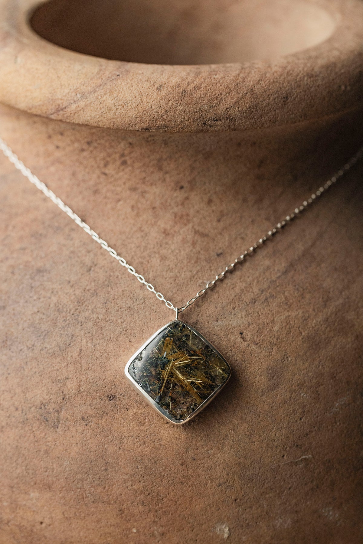 silver necklace  silver top ( rutilated quartz )