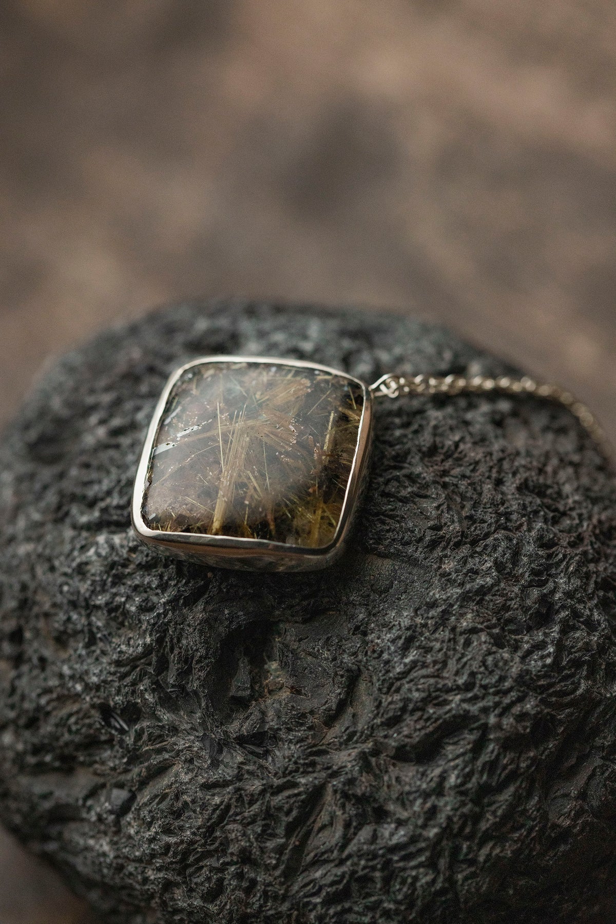 silver necklace  silver top ( rutilated quartz )