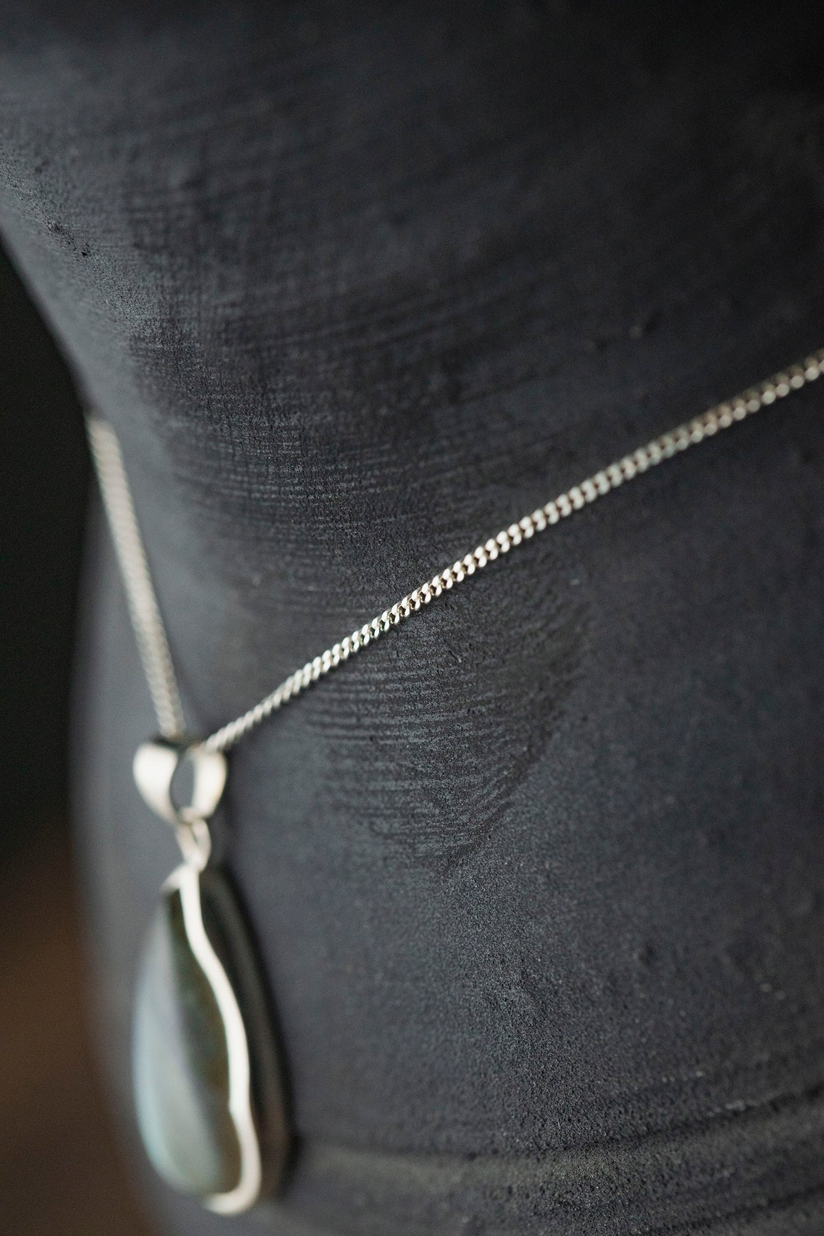 silver necklace  ( labradorite )