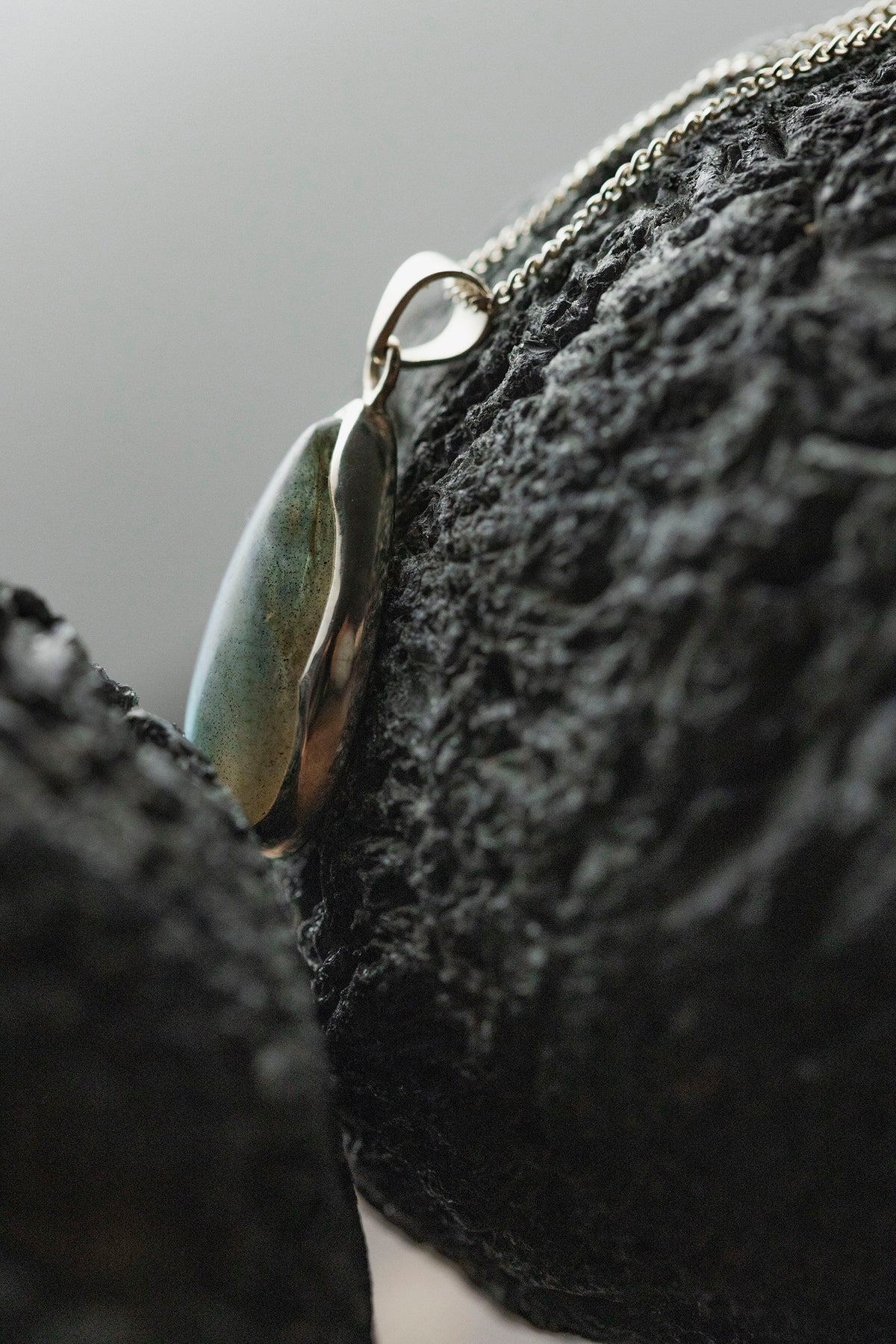 silver necklace  ( labradorite )