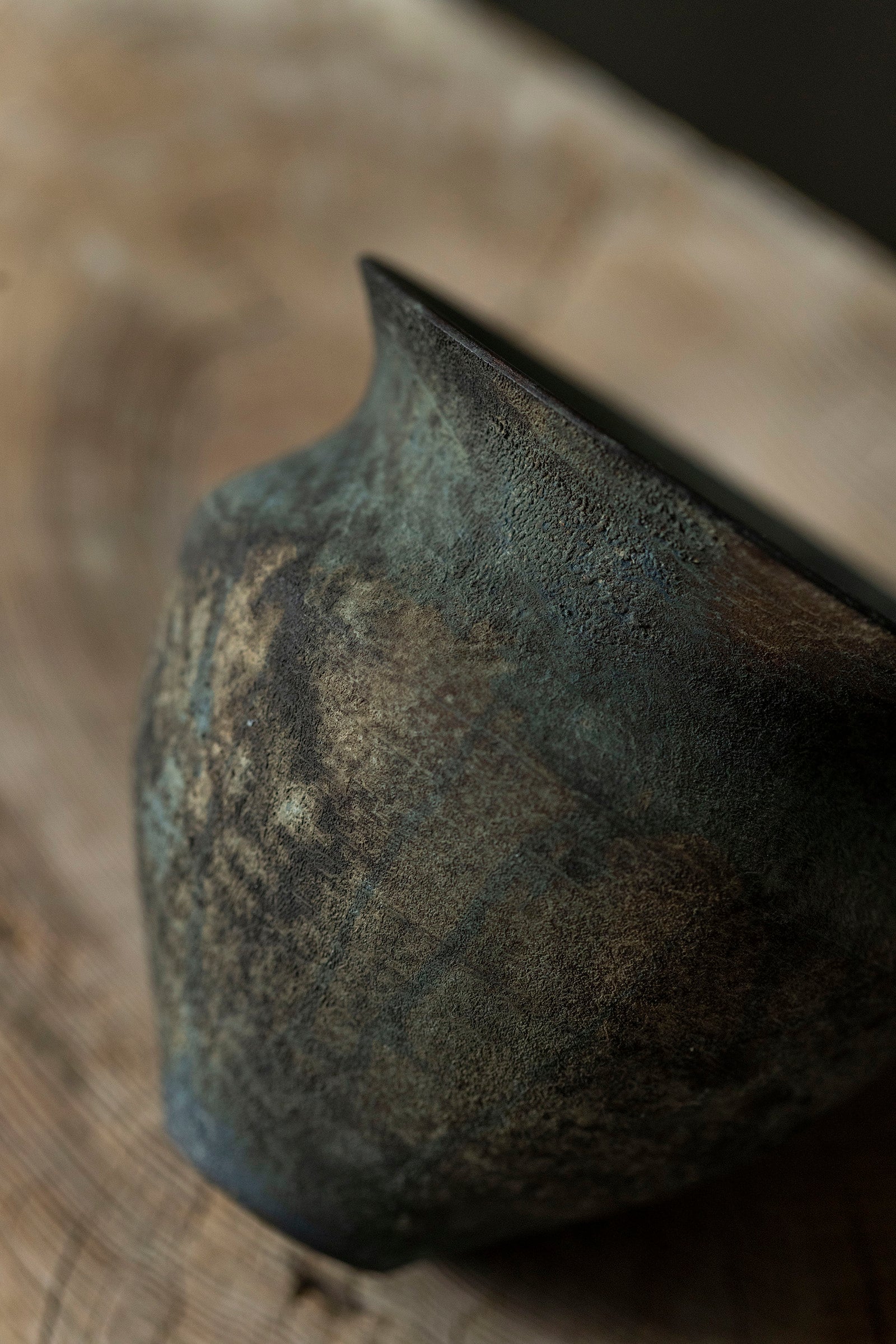 督田昌巳 壺 523