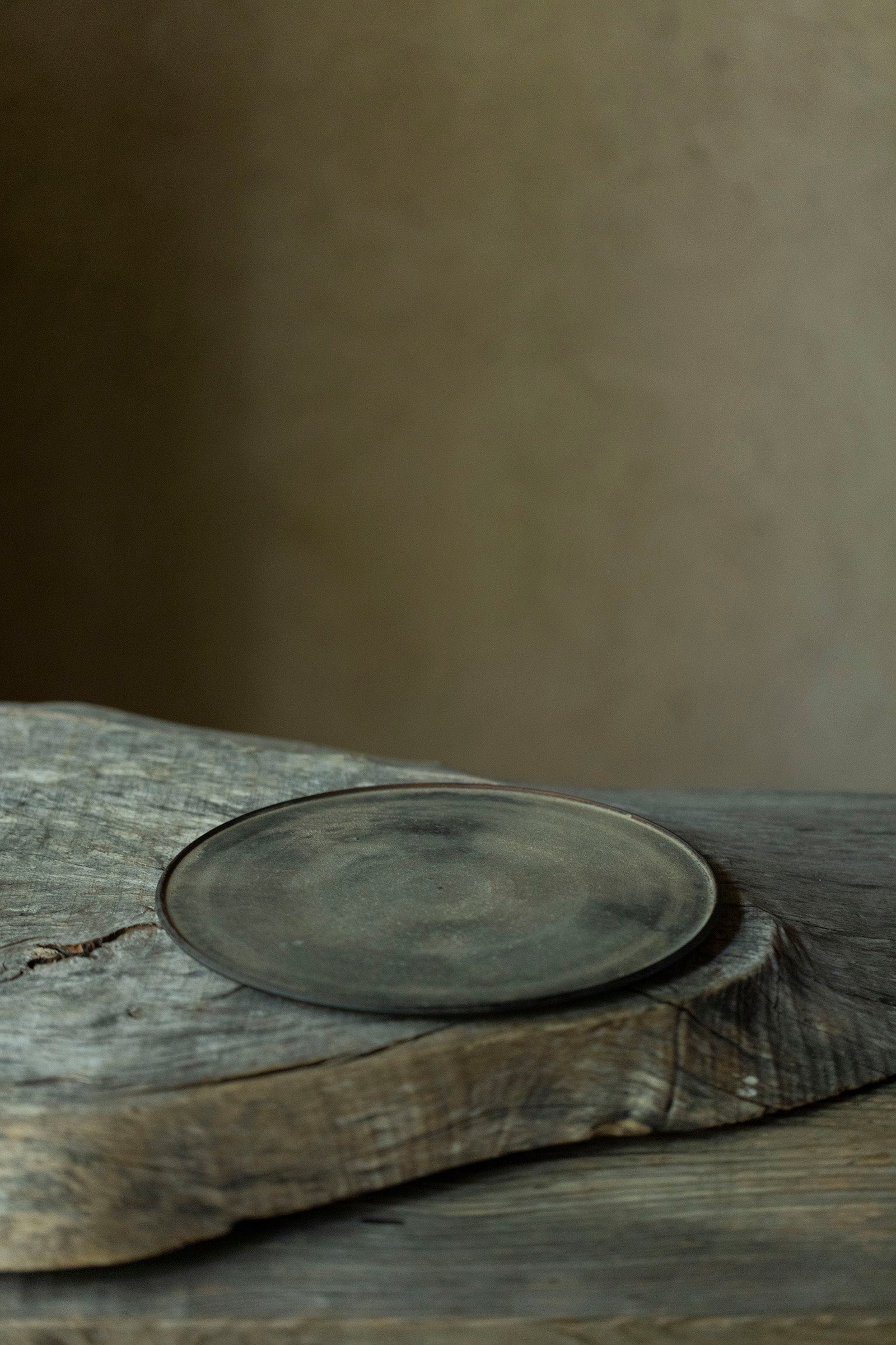 督田昌巳 盤皿 597