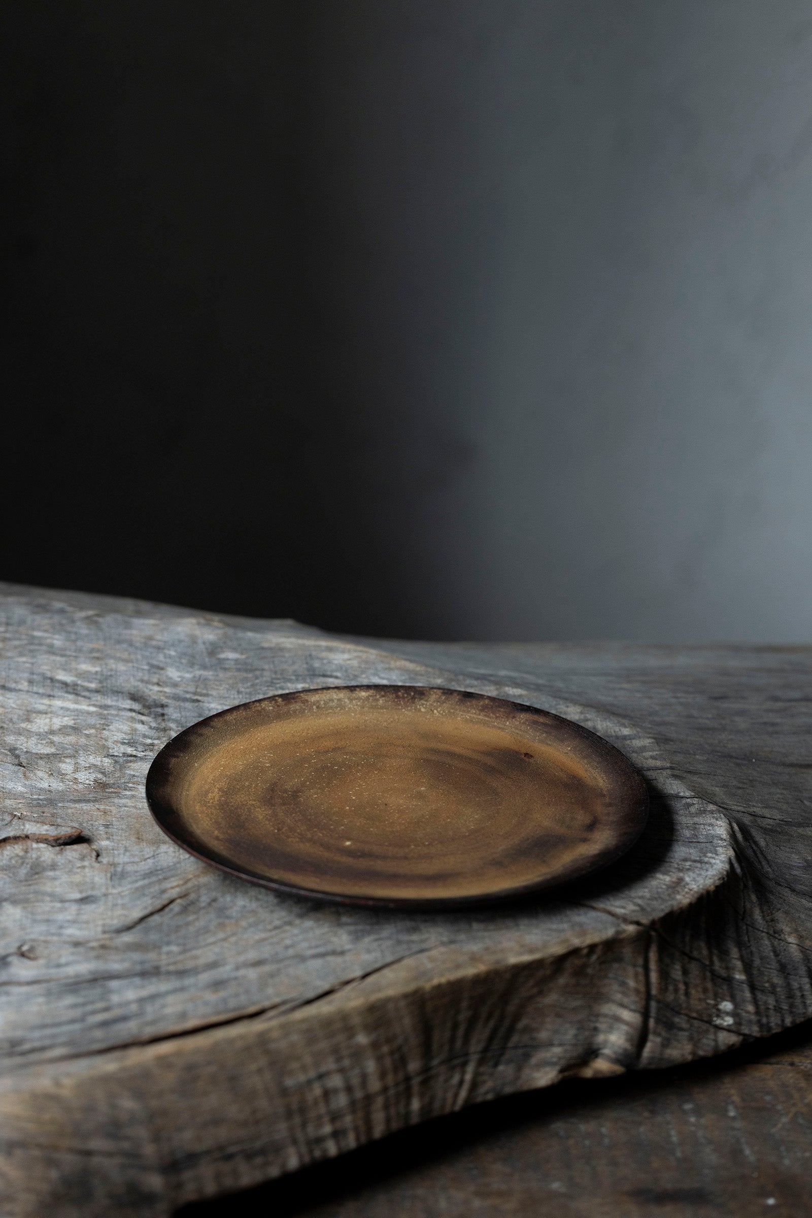 督田昌巳  平皿  572