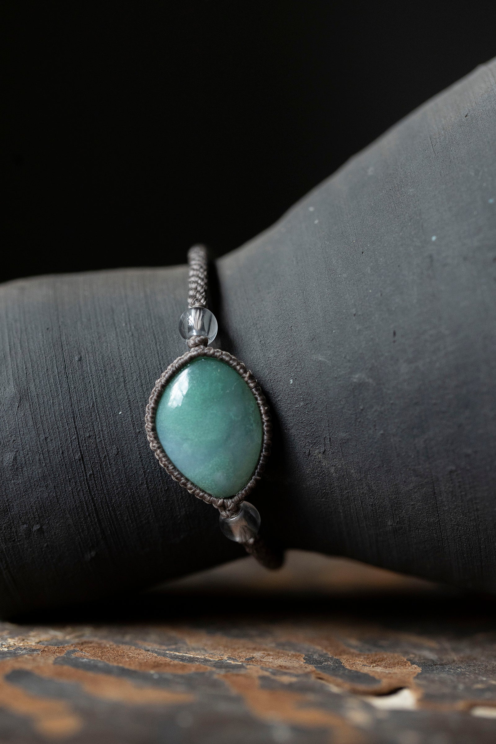 macrame bracelet (aquaprase)