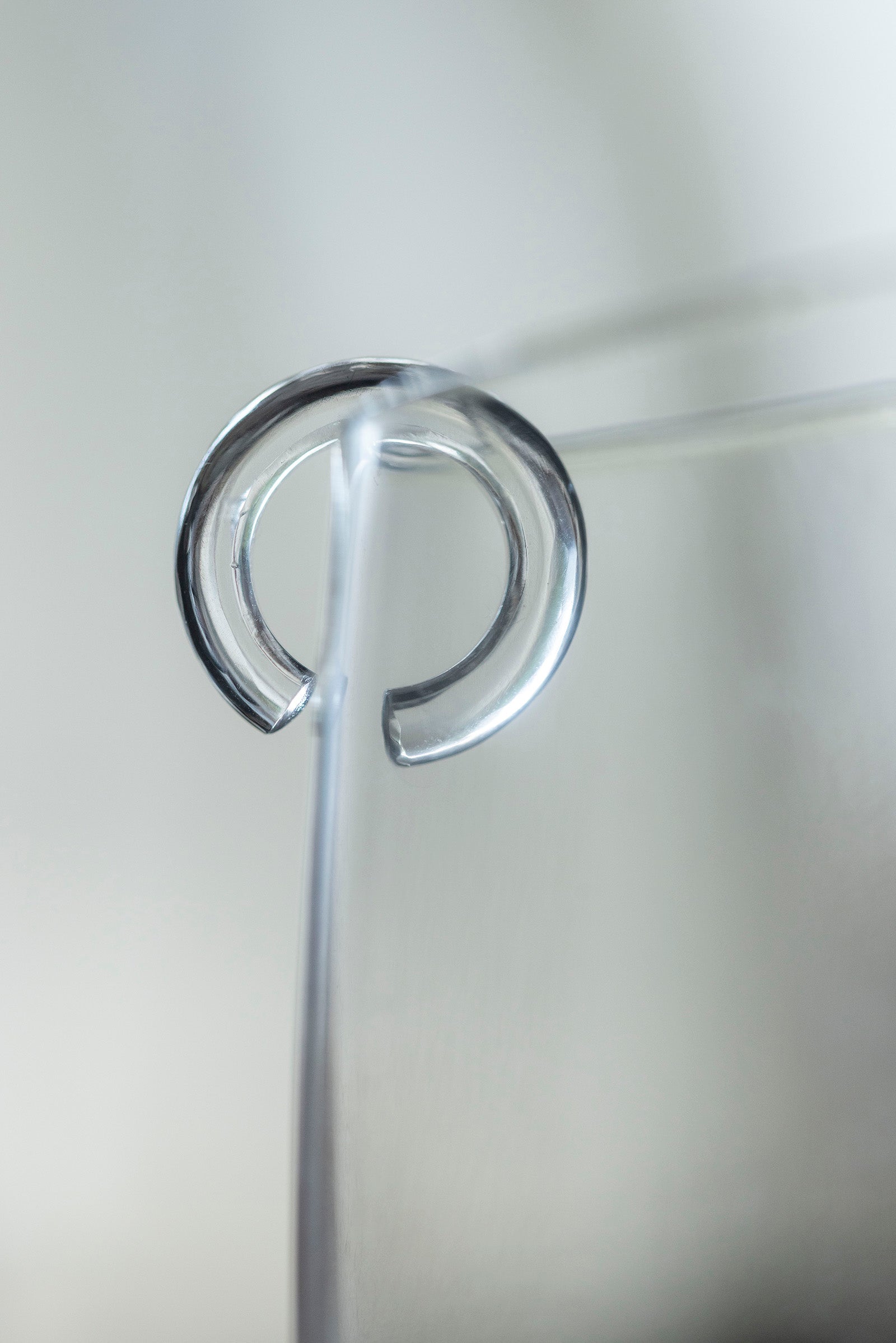 crystal  ear cuff  (single)