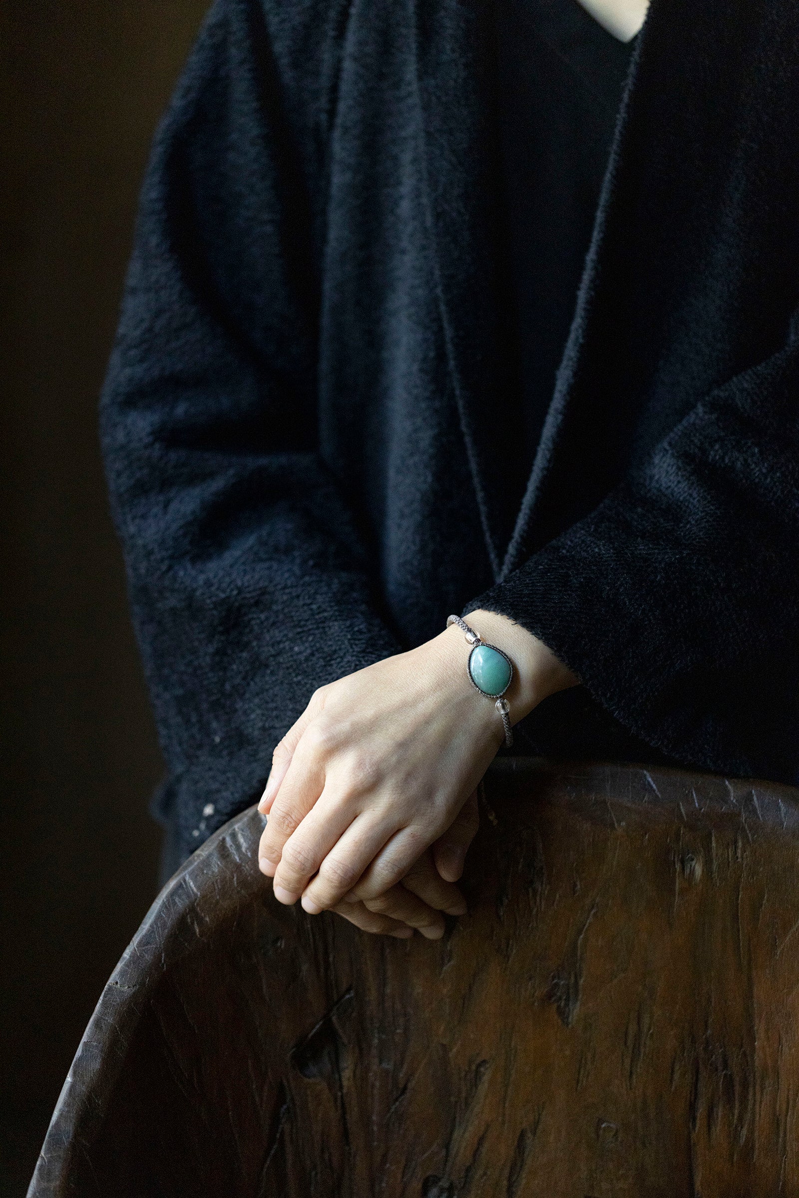 macrame bracelet (aquaprase)