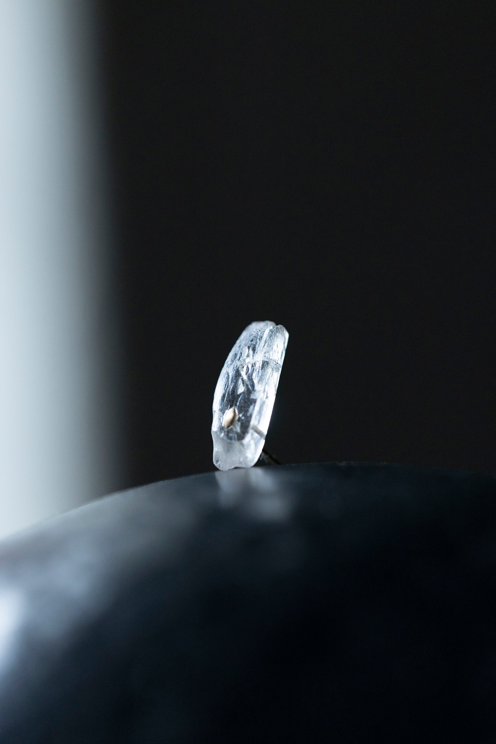 18K  kunzite  rough stone earring (single)