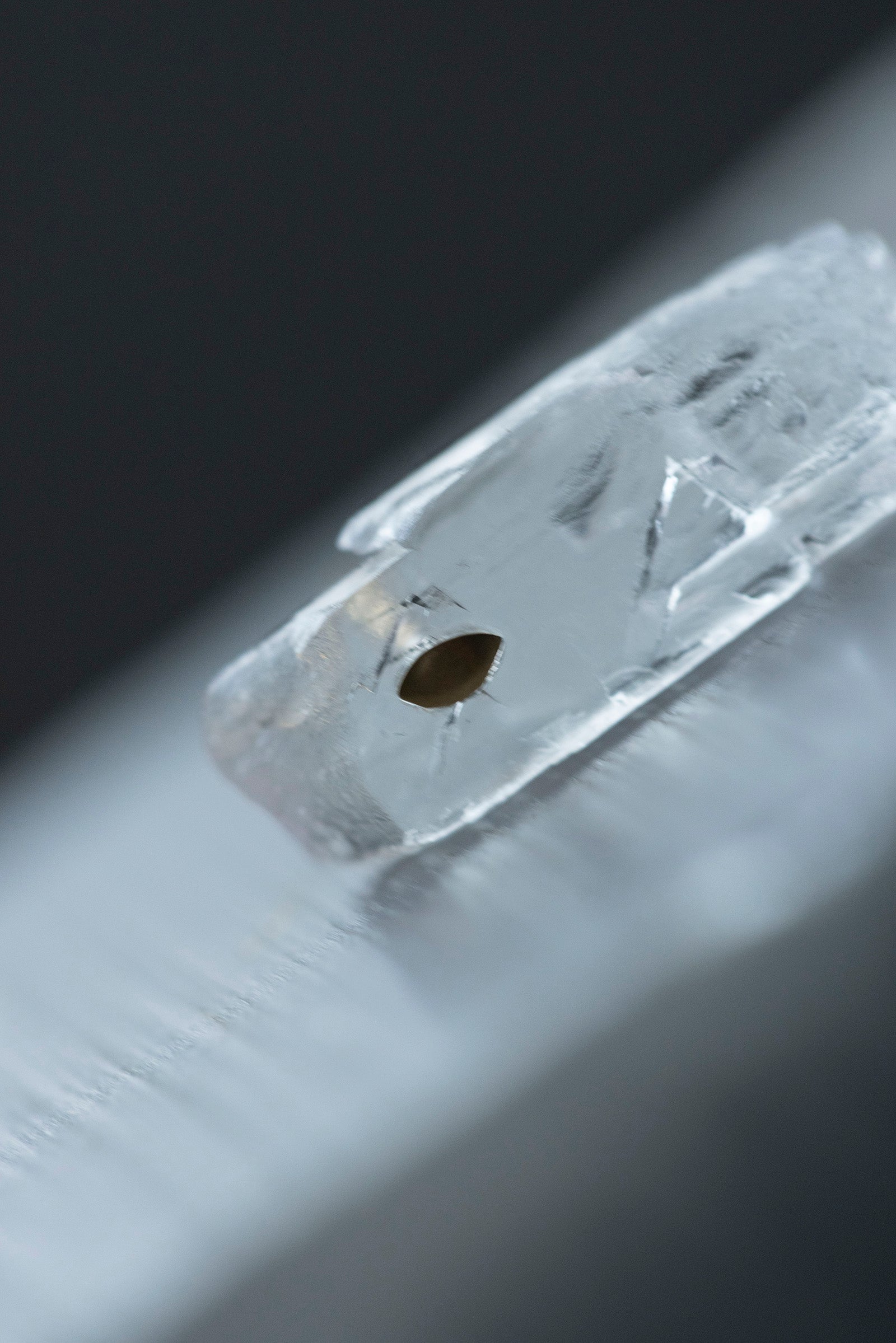 18K  kunzite  rough stone earring (single)