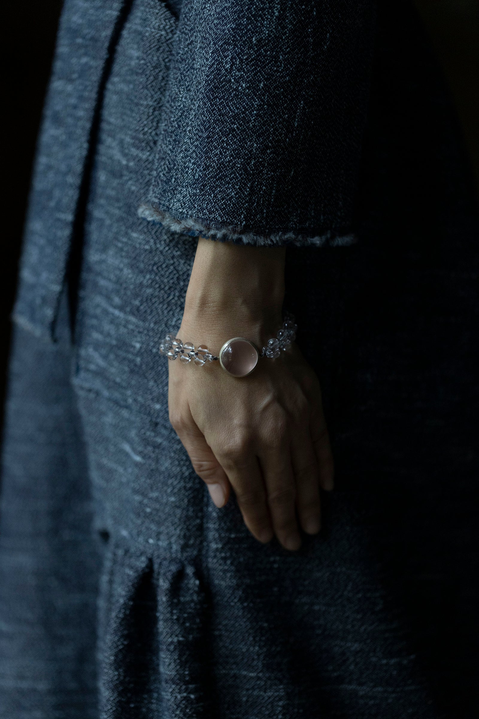 18K aquamarine rough stone earring (single)