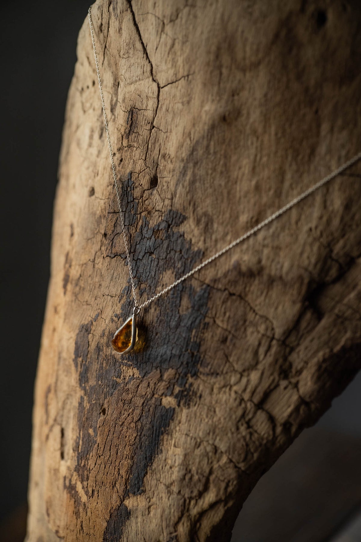 silver necklace  silver top ( citrine )