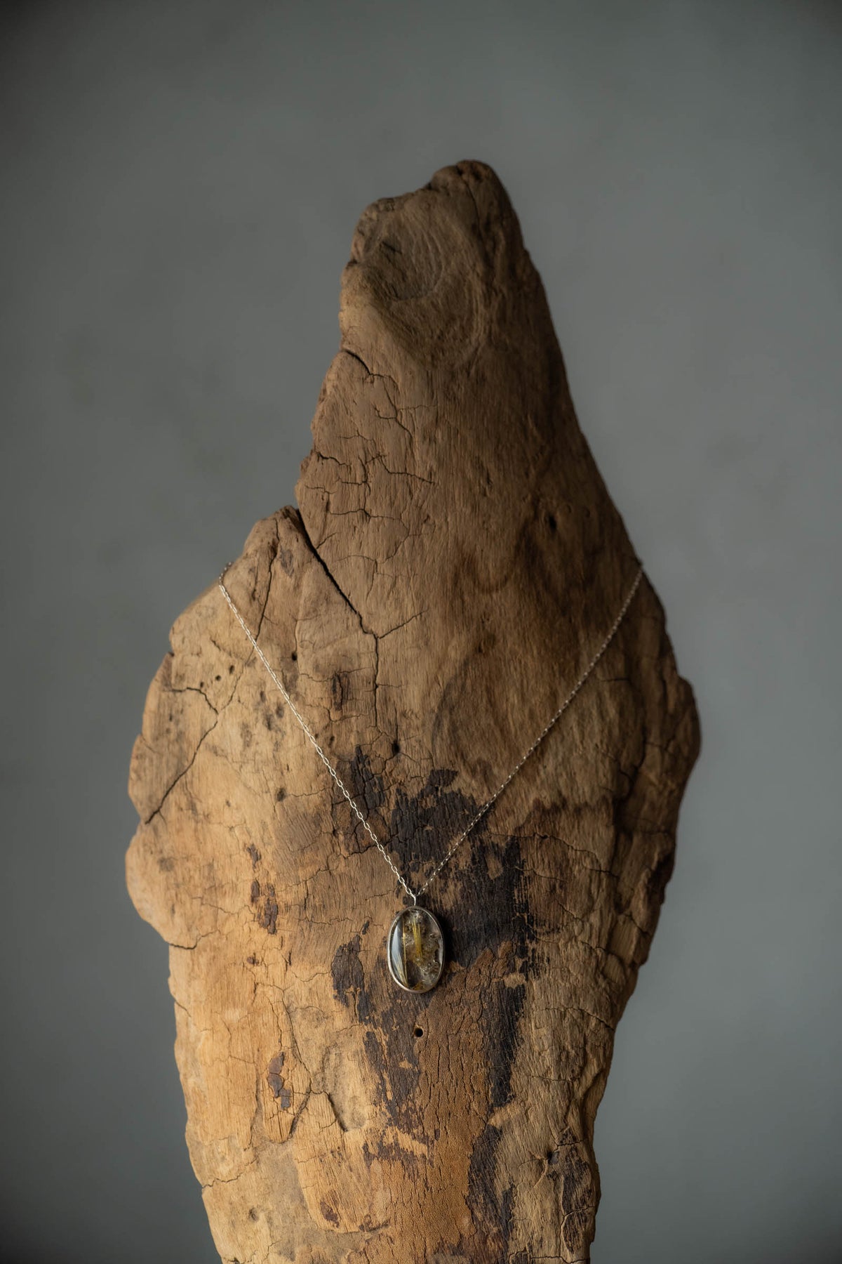 silver necklace  silver top ( rutile quartz )