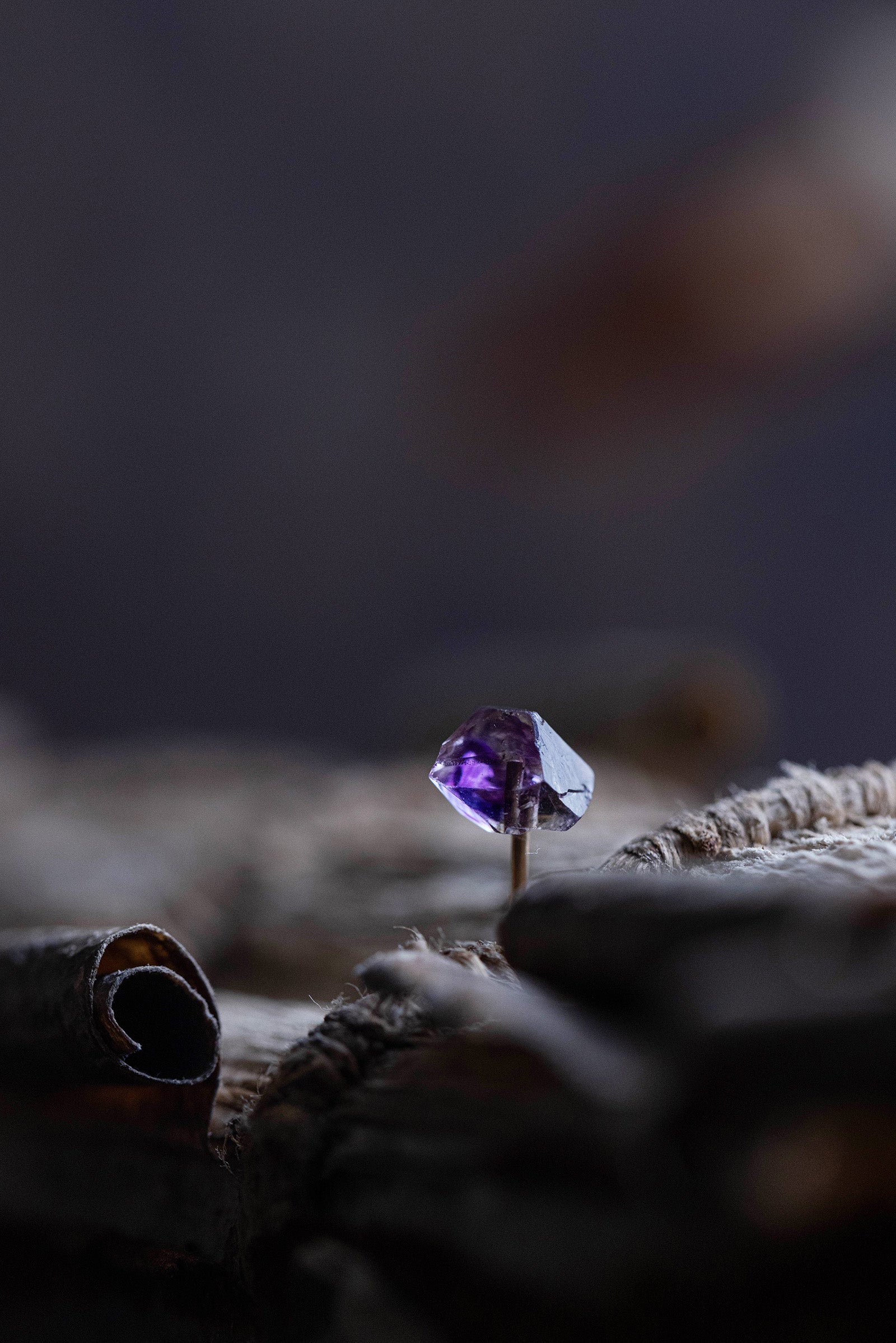 18K  amethyst rough stone earrings (single)