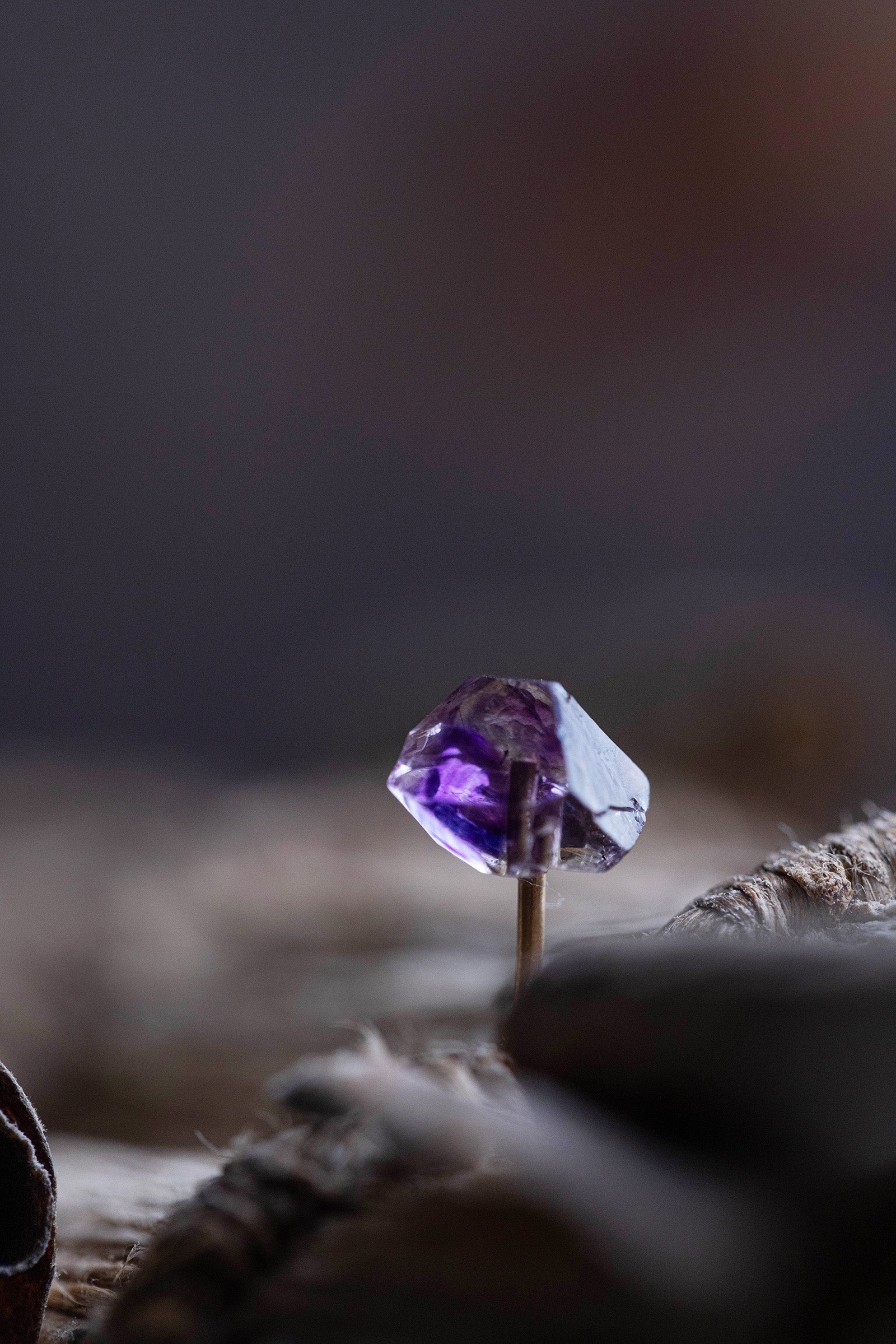 18K  amethyst rough stone earrings (single)