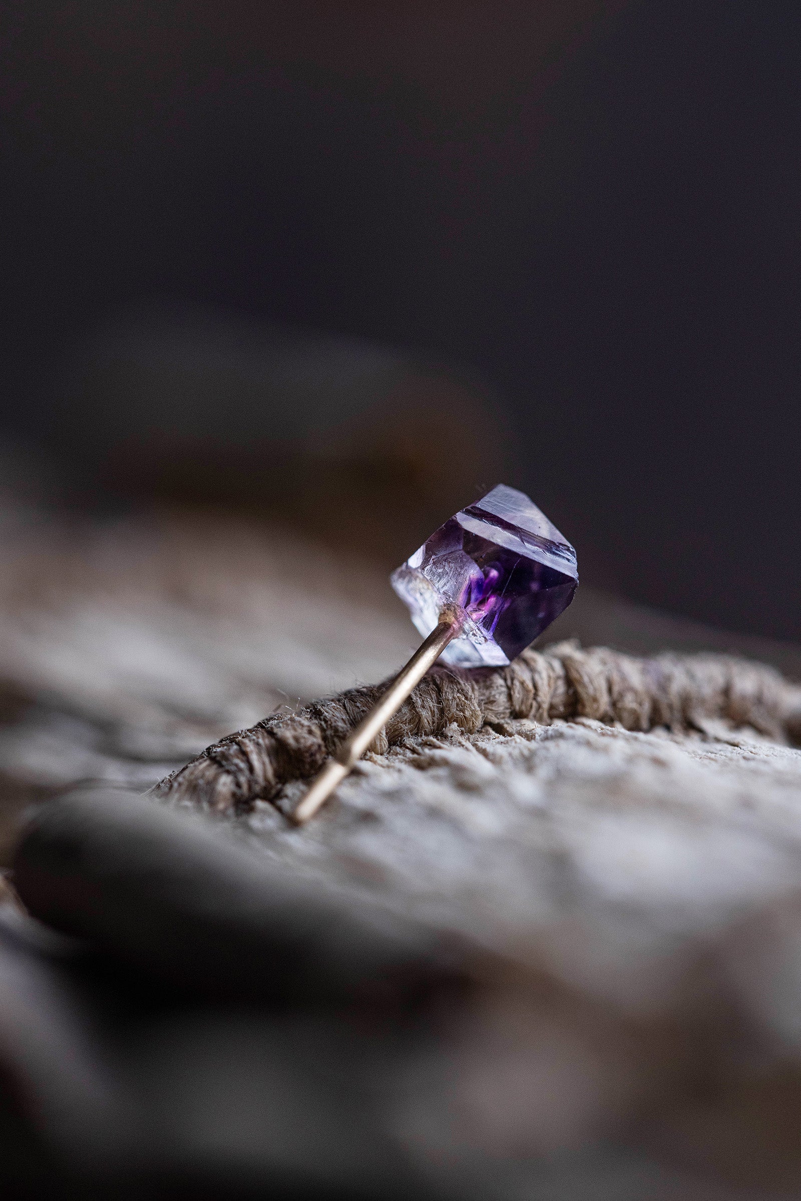 18K  amethyst rough stone earrings (single)