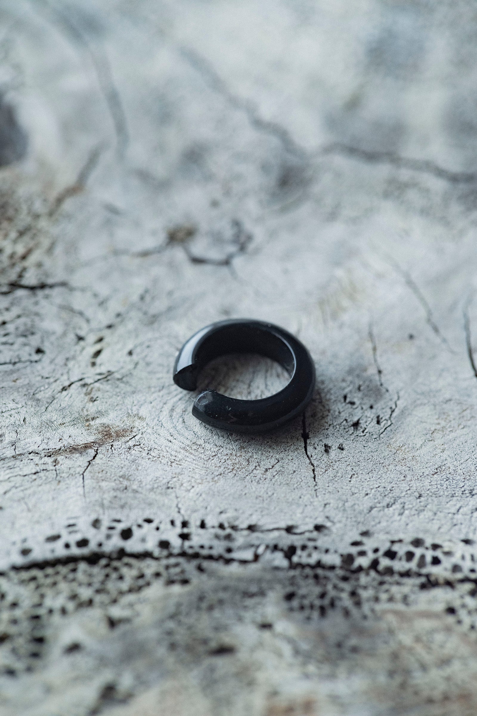 obsidian ear cuff  (single)