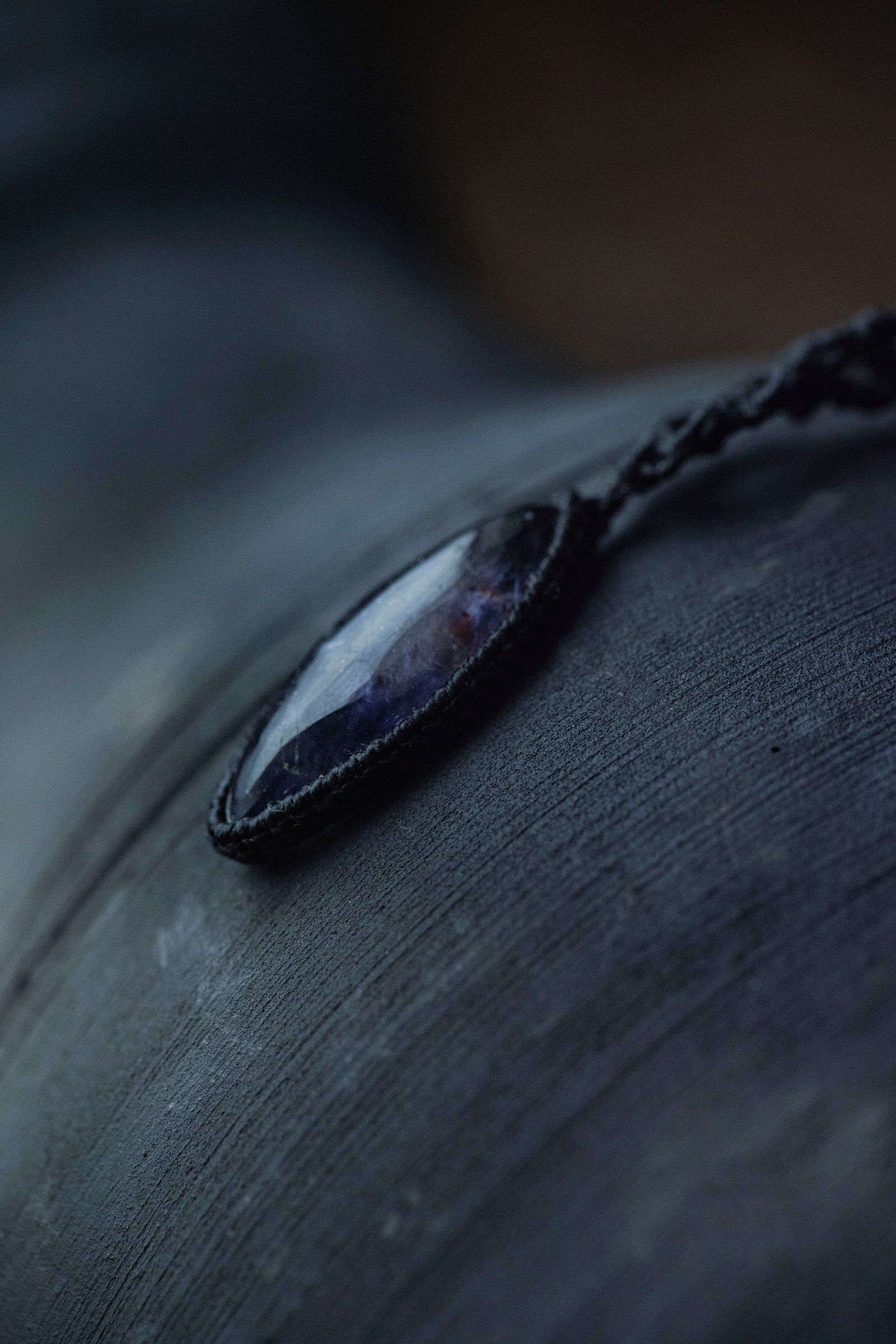 macrame necklace ( Iolite Sunstone )