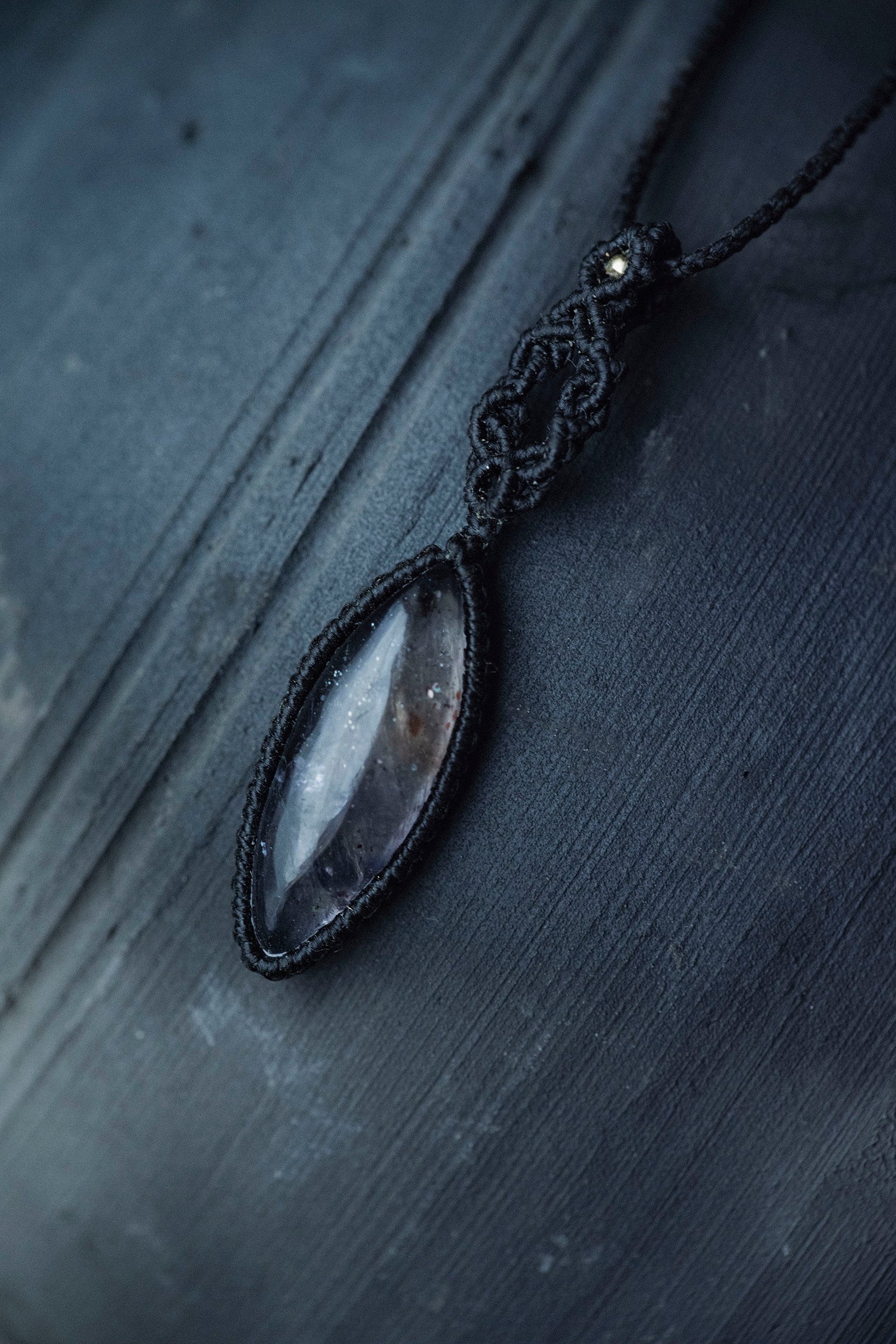 macrame necklace ( Iolite Sunstone )