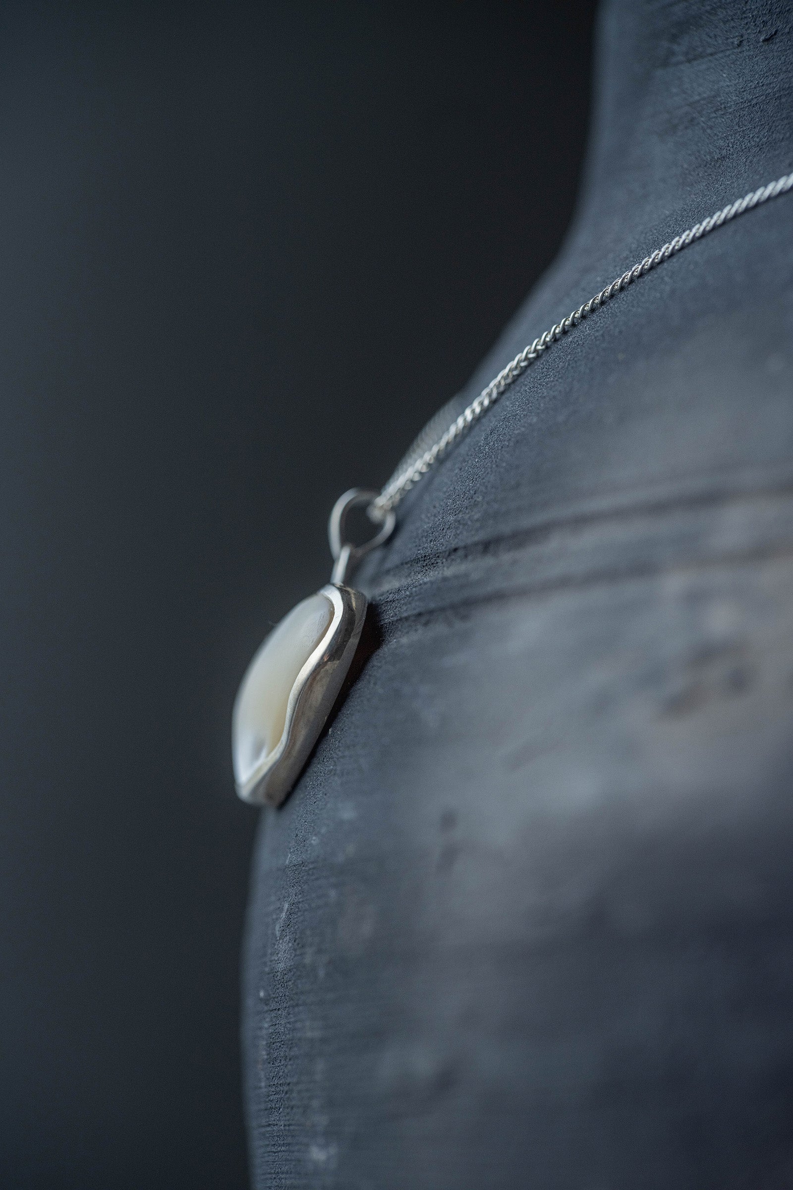silver necklace  pearl -2