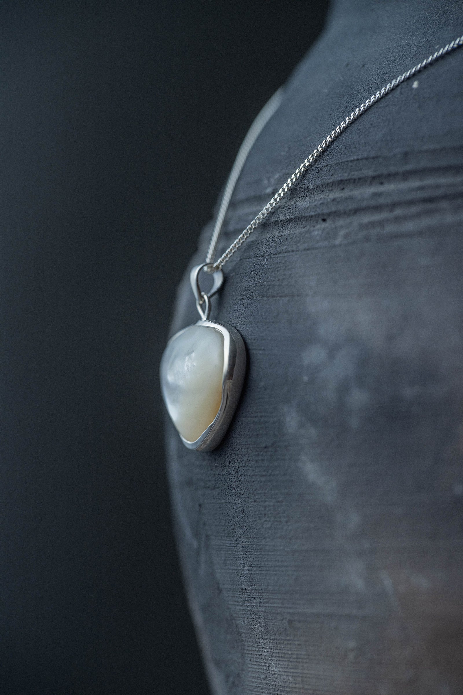 silver necklace  pearl -1