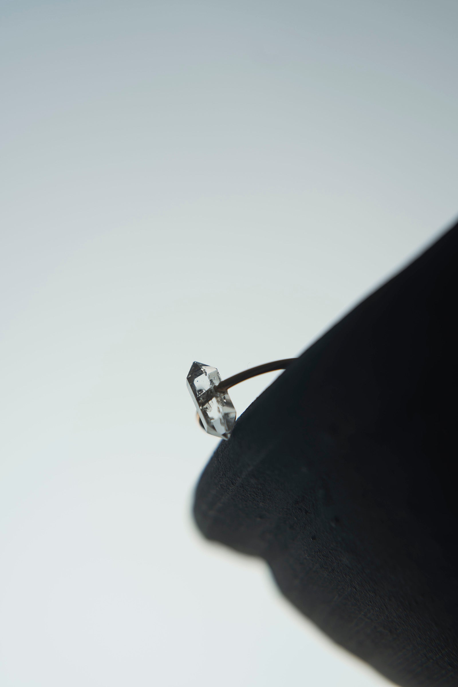 18K 1mm herkimer quartz rough stone ring