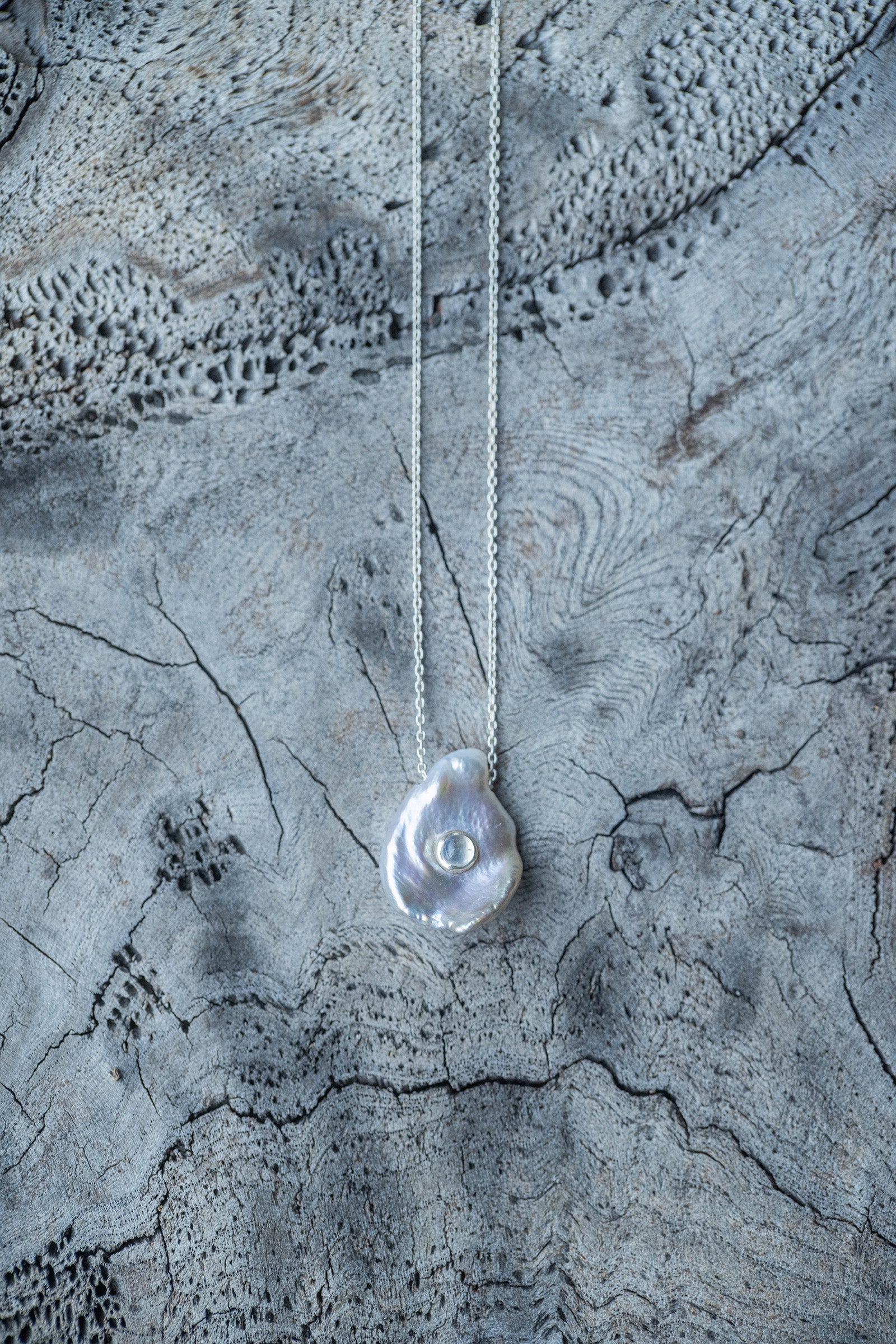 silver necklace moonstone + pearl