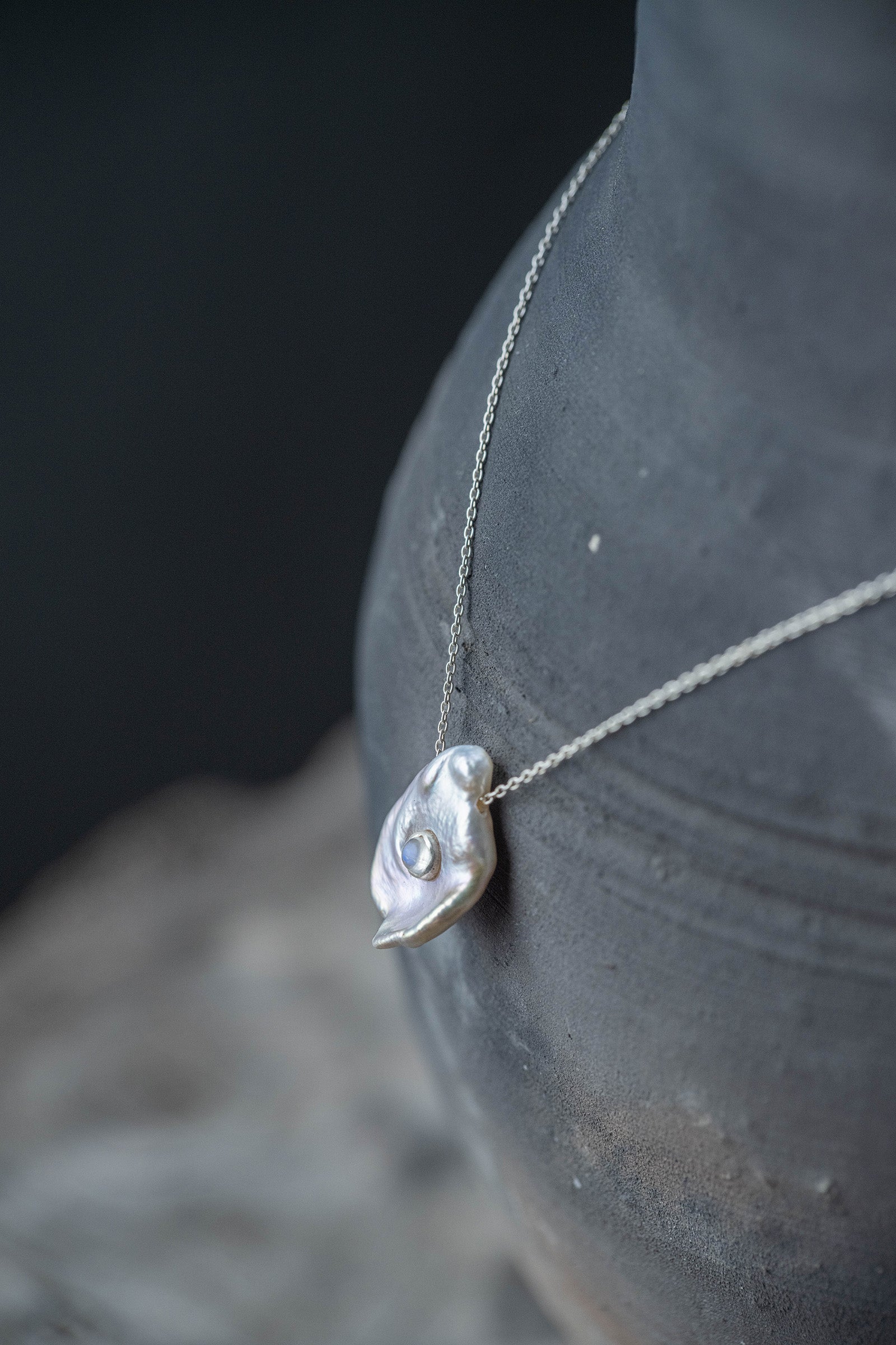 silver necklace moonstone + pearl