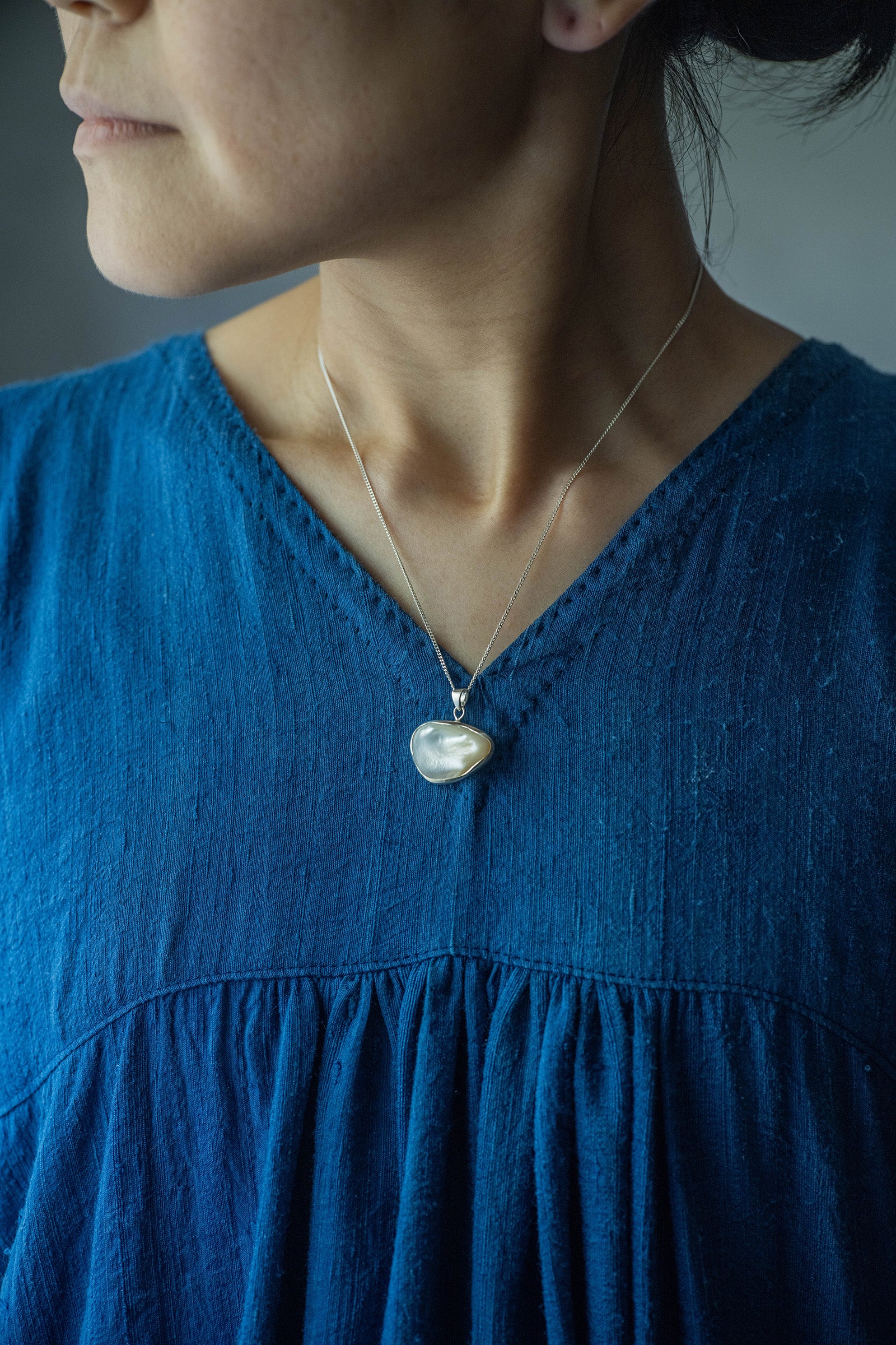 silver necklace  pearl -2