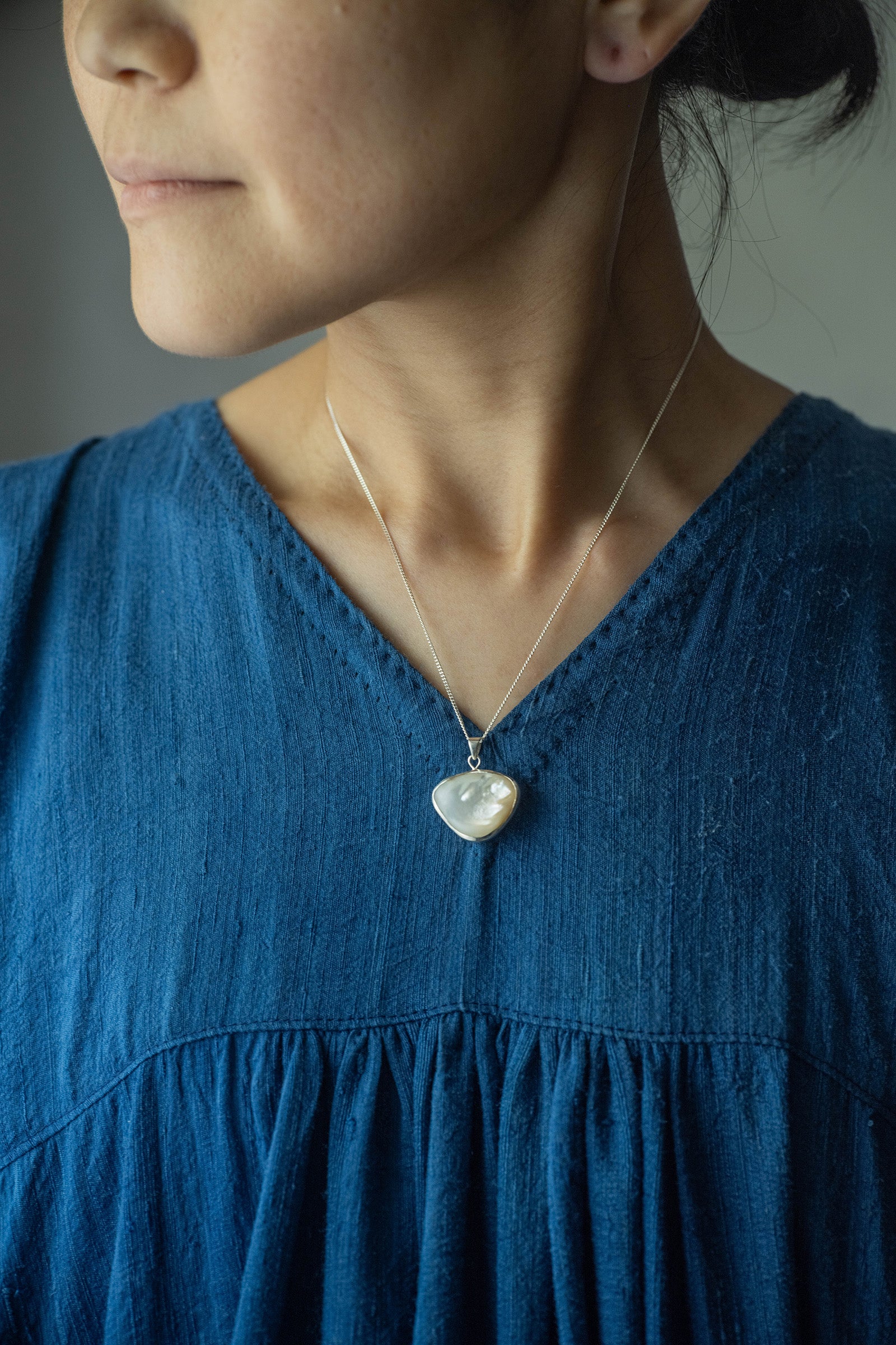 silver necklace  pearl -1