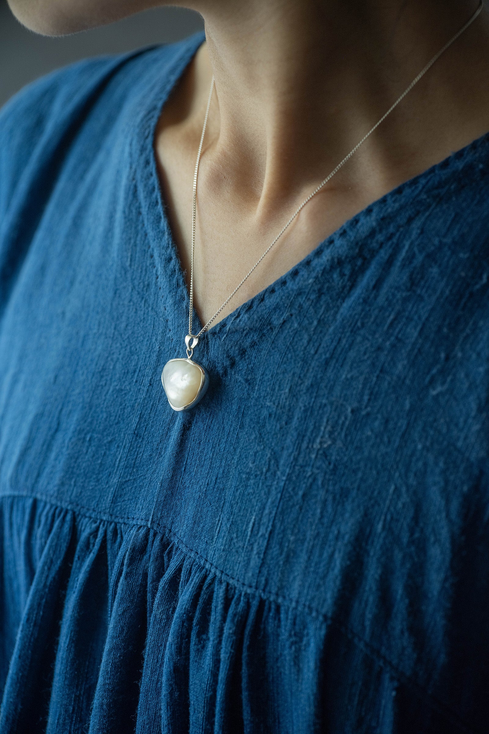 silver necklace  pearl -1
