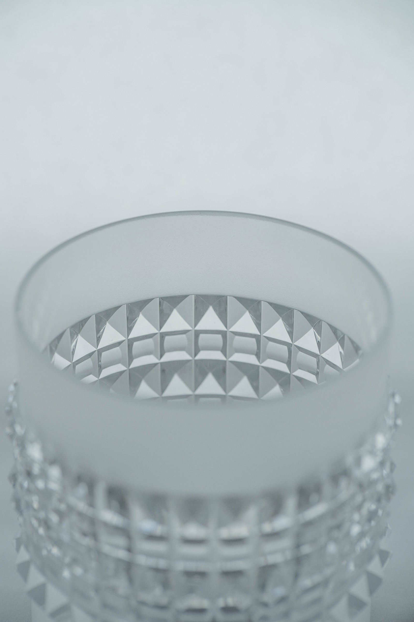 西垣 聡  Highlights rock glass  1-q