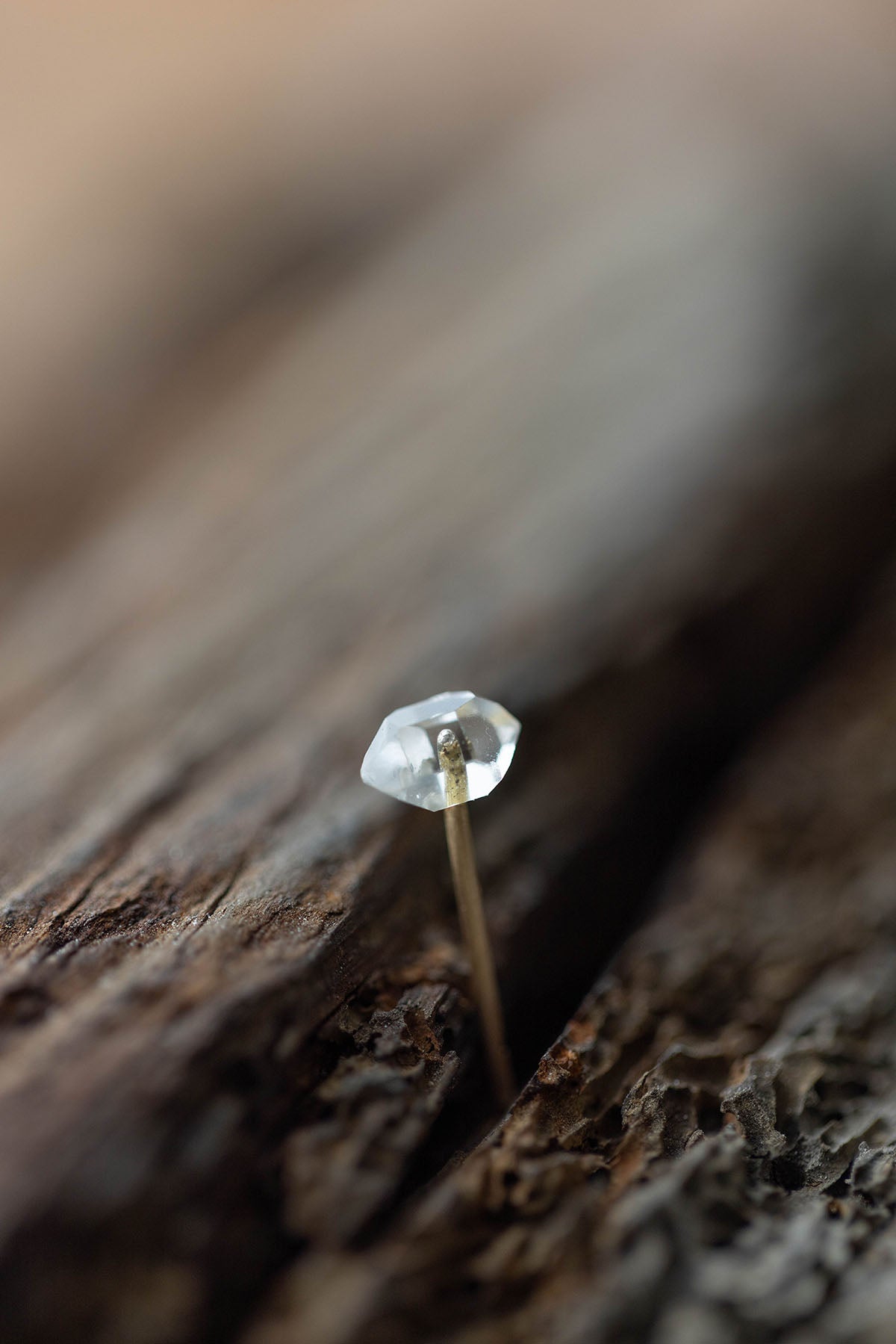 18K  herkimer quartz rough stone earring (single)