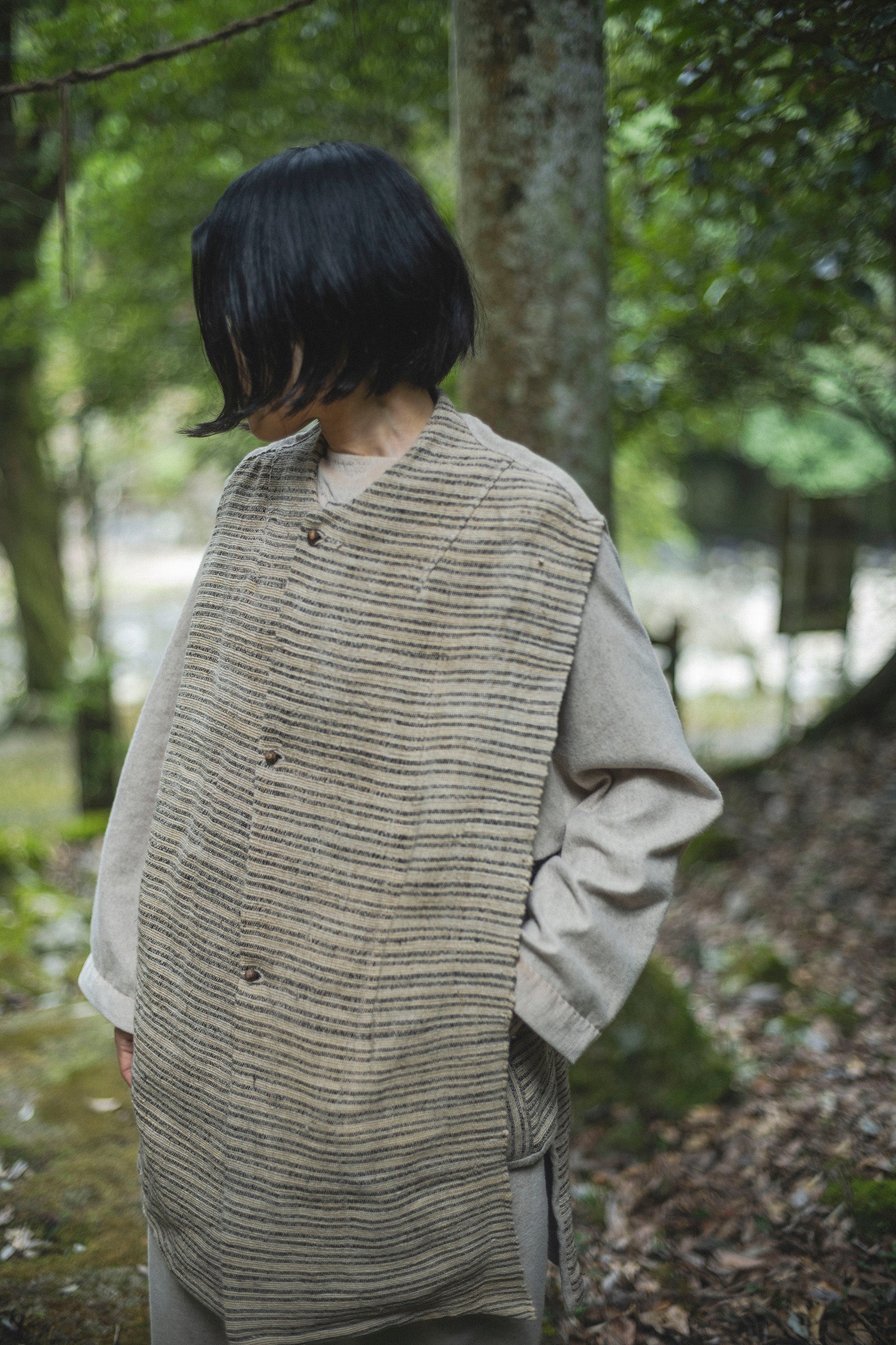 居相　百七十九　火草麻縞文羽織　　　　