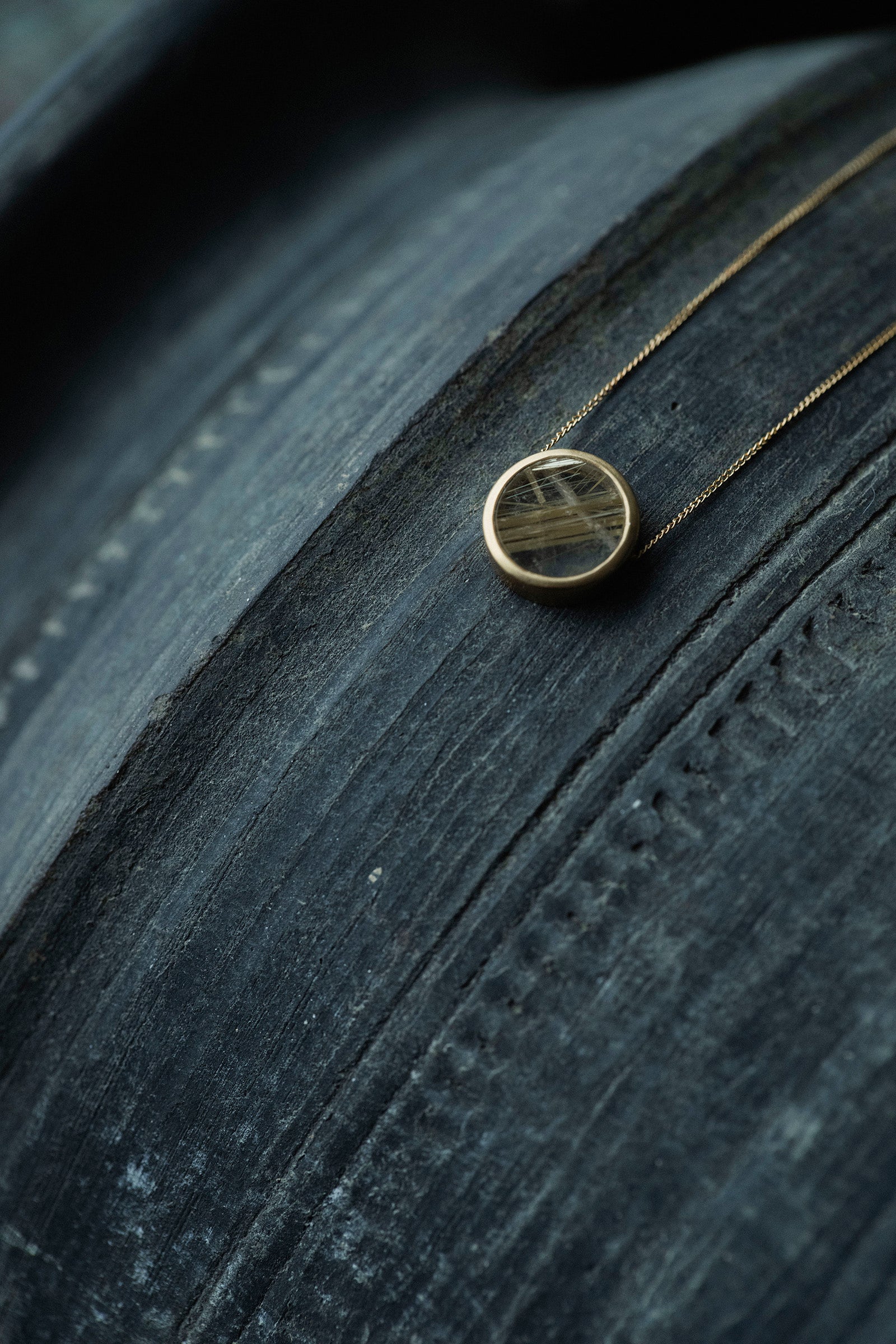 18K necklace  18K round ( rutilated quartz )