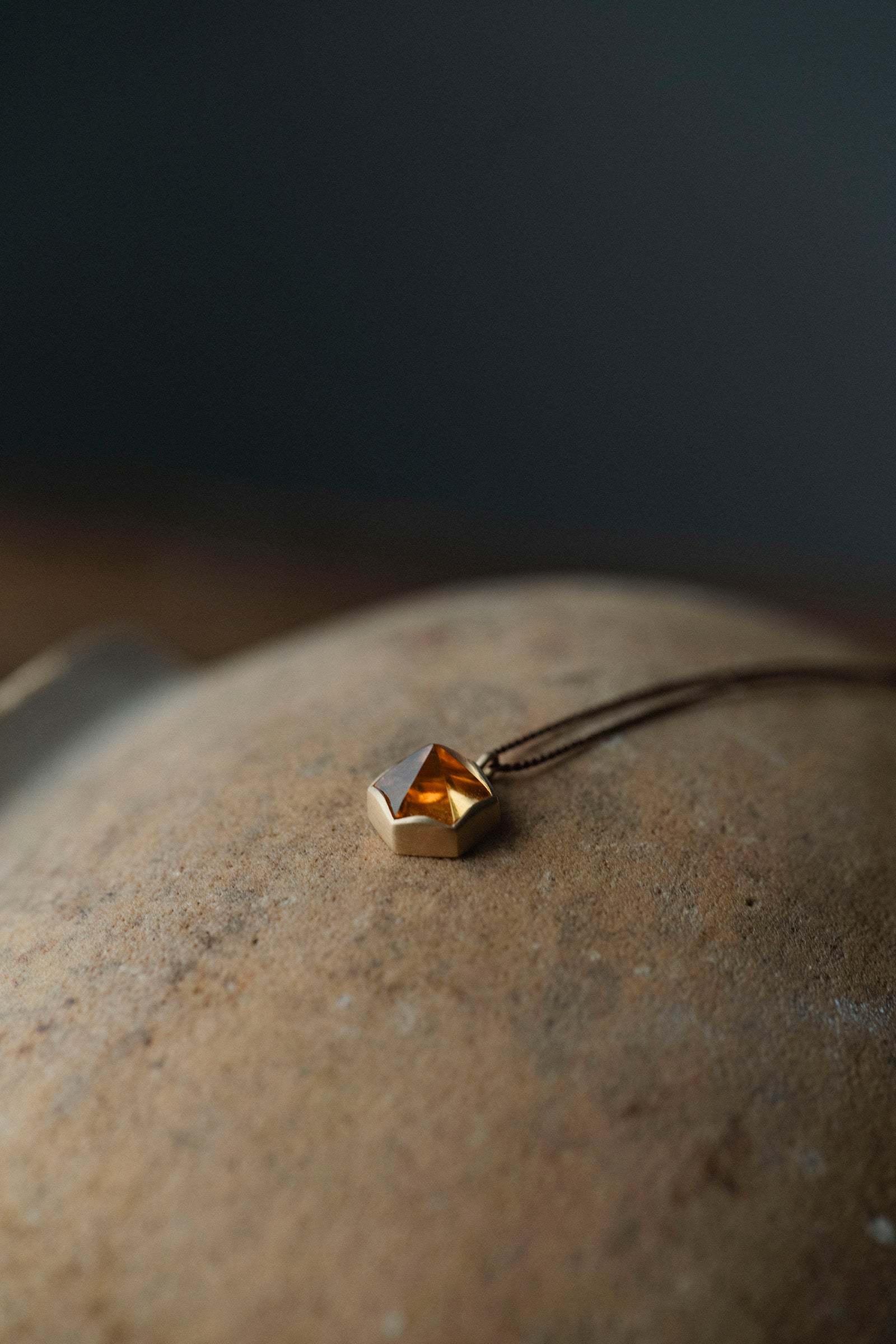 silk cord necklace  18K hexagon( citrine )
