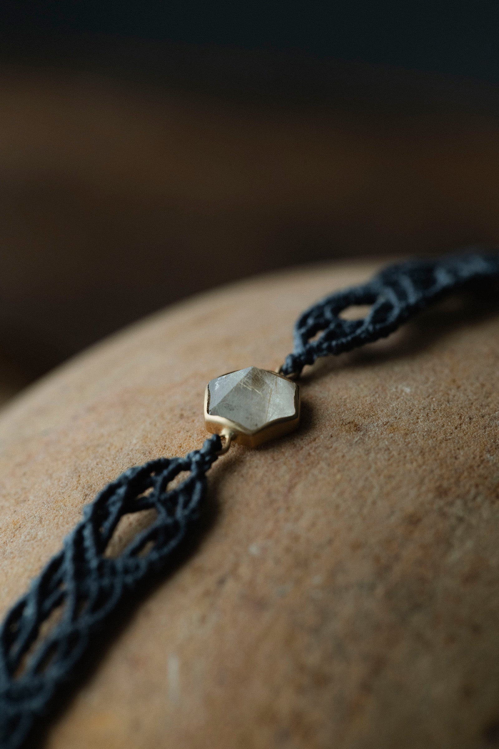 18K hexagon macrame bracelet (rutilated quartz)