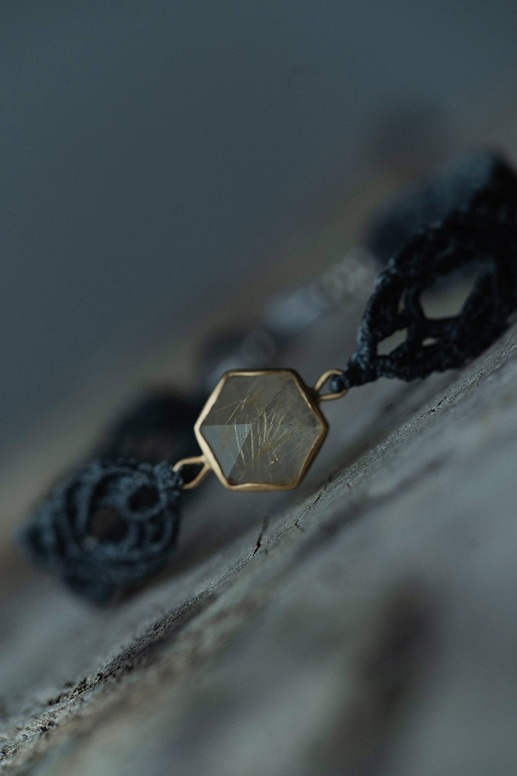 18K hexagon macrame bracelet (rutilated quartz)