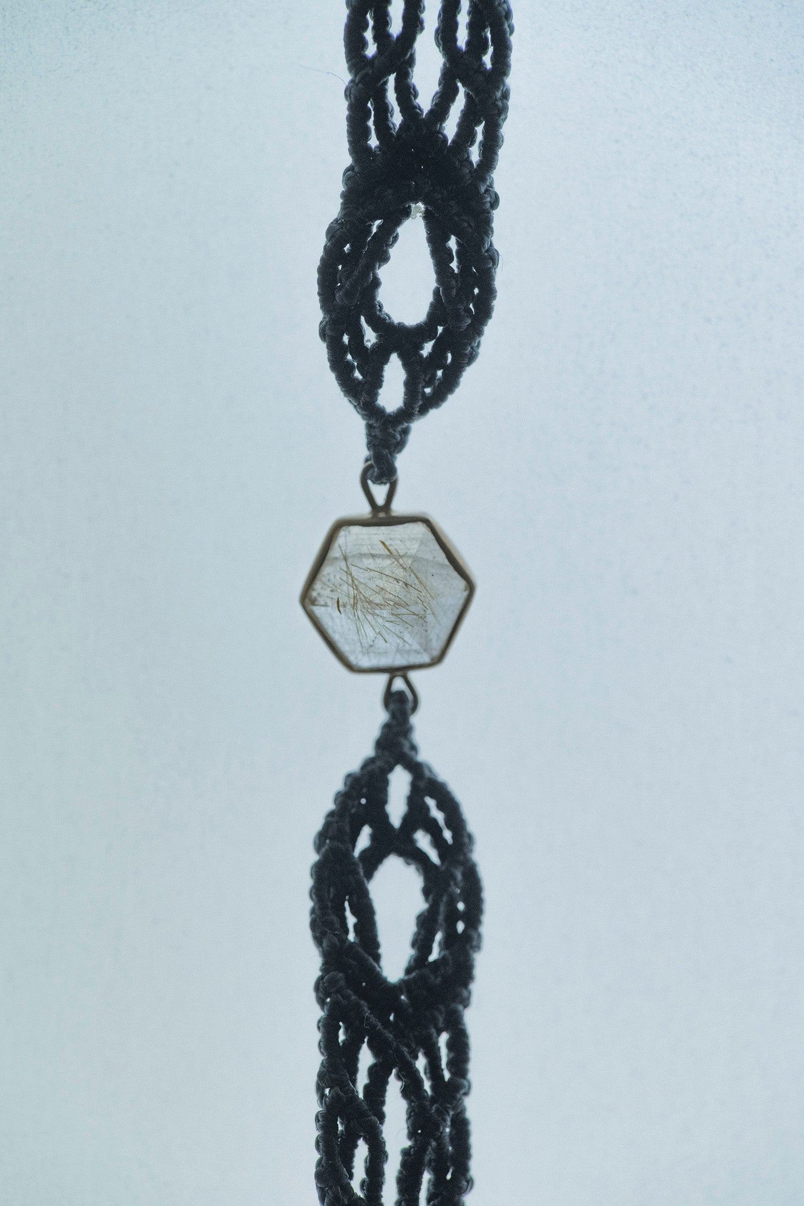 18K hexagon macrame bracelet (rutilated quartz)