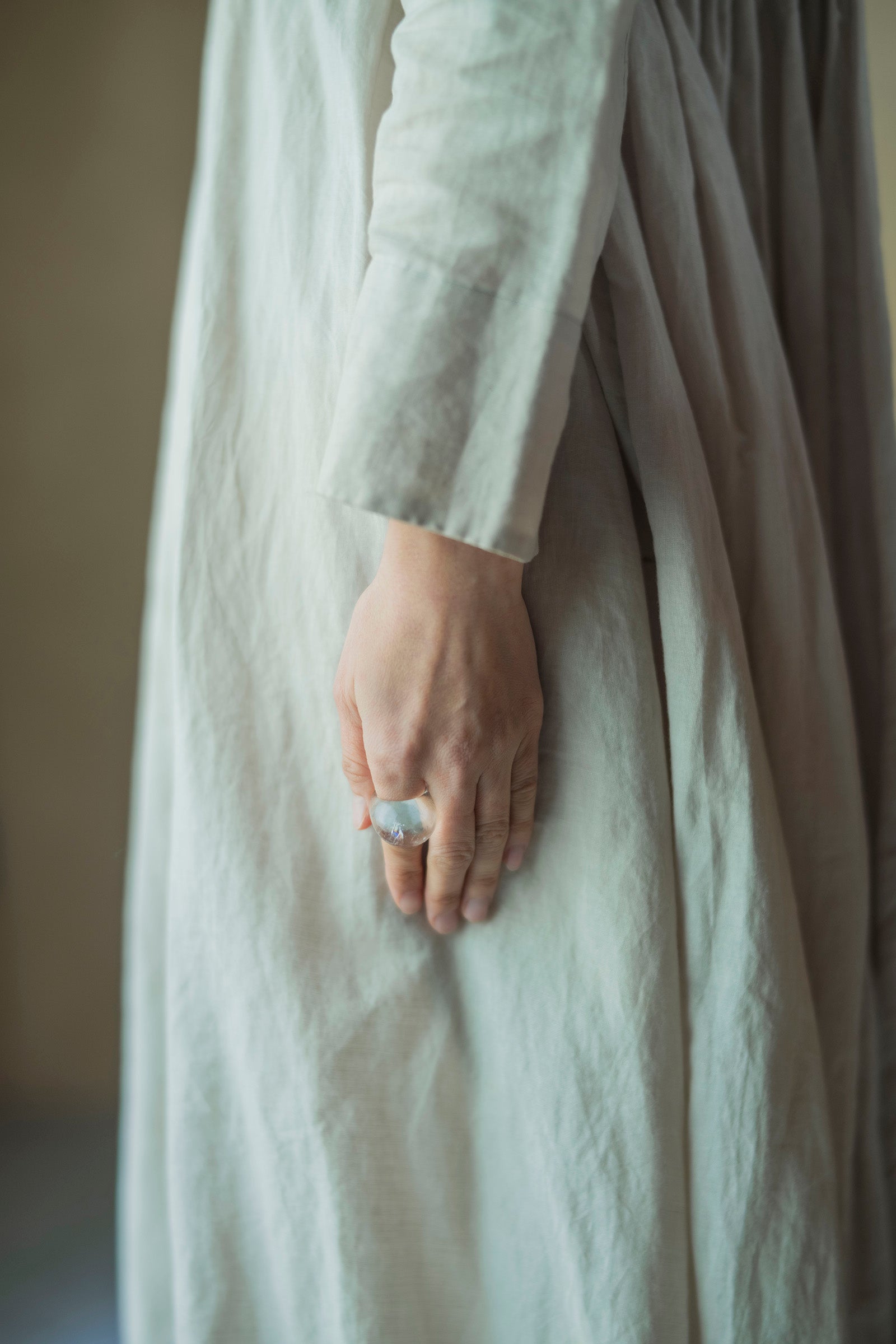 crystal ring (round)